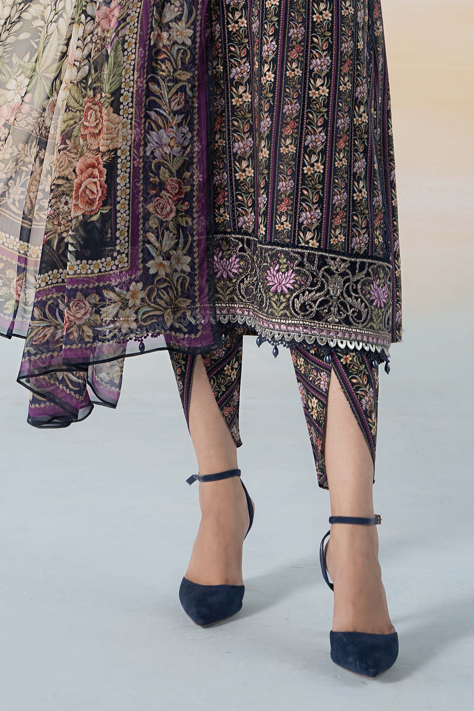 3 PIECE PRINTED LAWN SUIT - Image 5