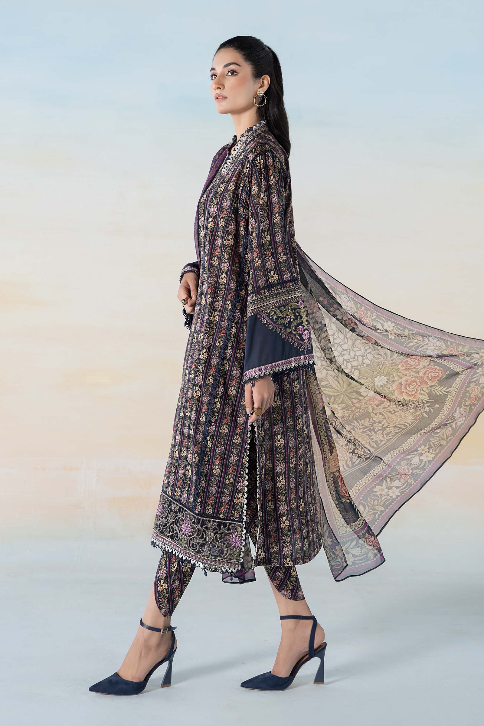 3 PIECE PRINTED LAWN SUIT - Image 6