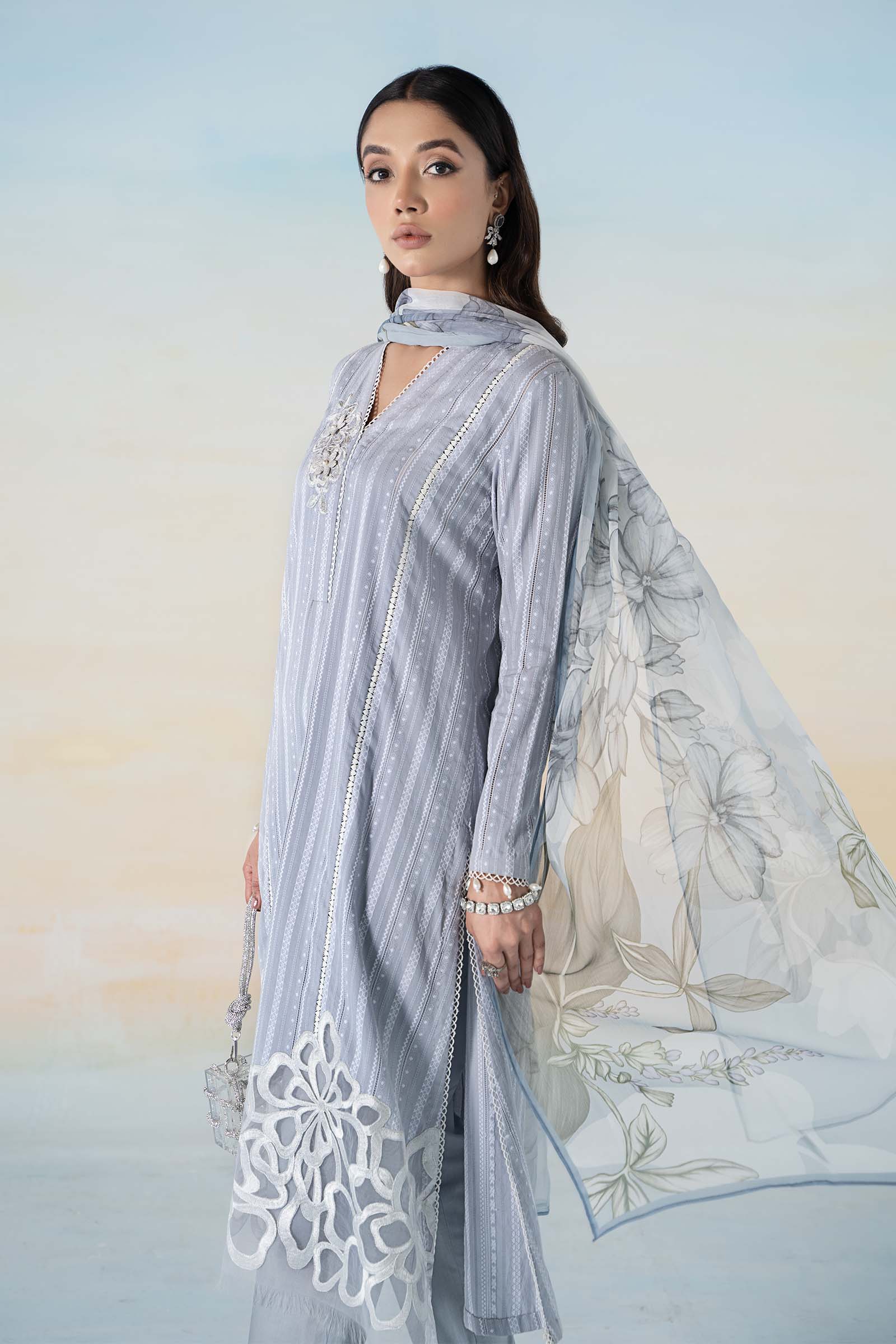 3 PIECE DYED LAWN SUIT - Image 2