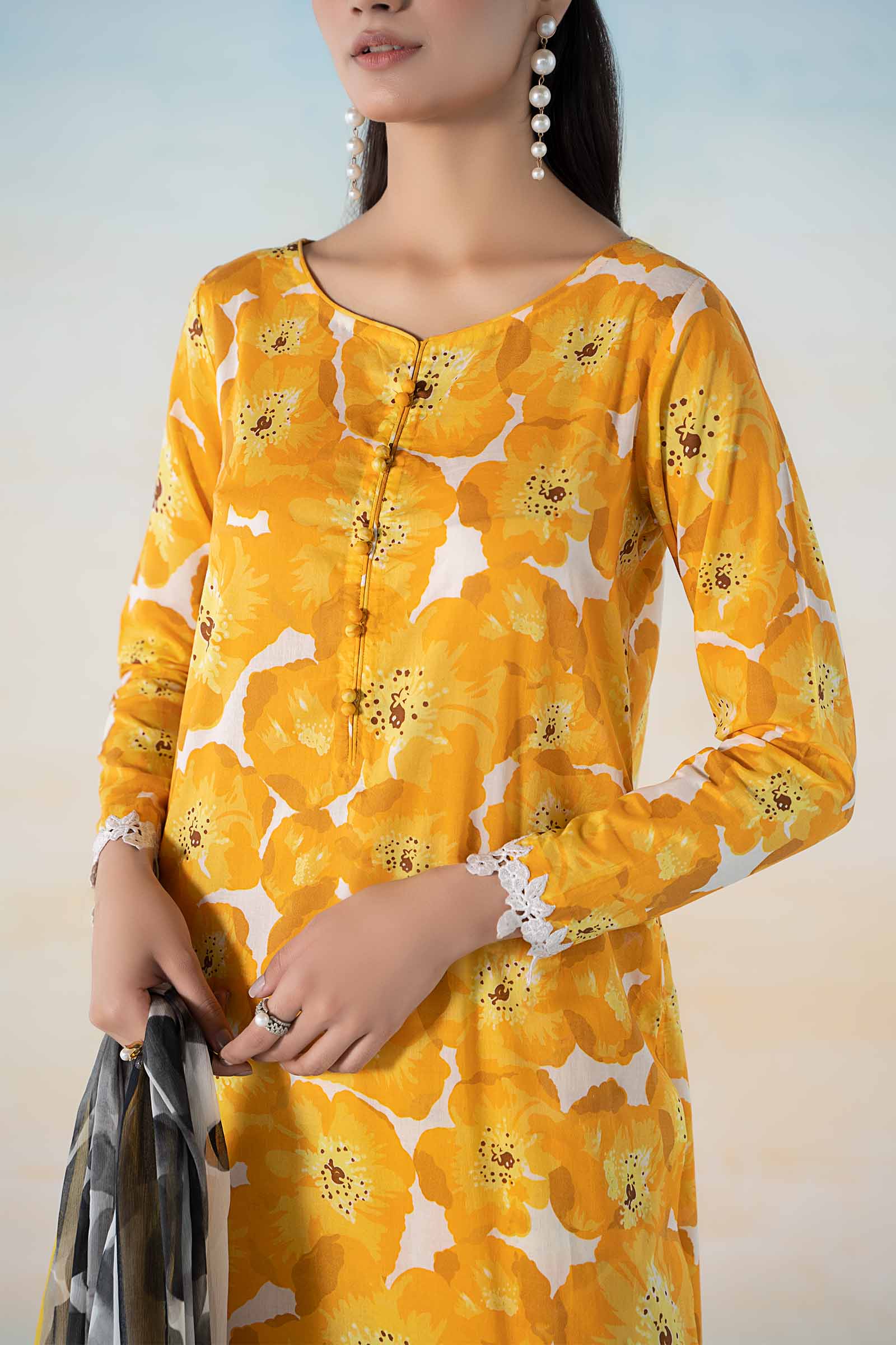 3 PIECE PRINTED LAWN SUIT - Image 3