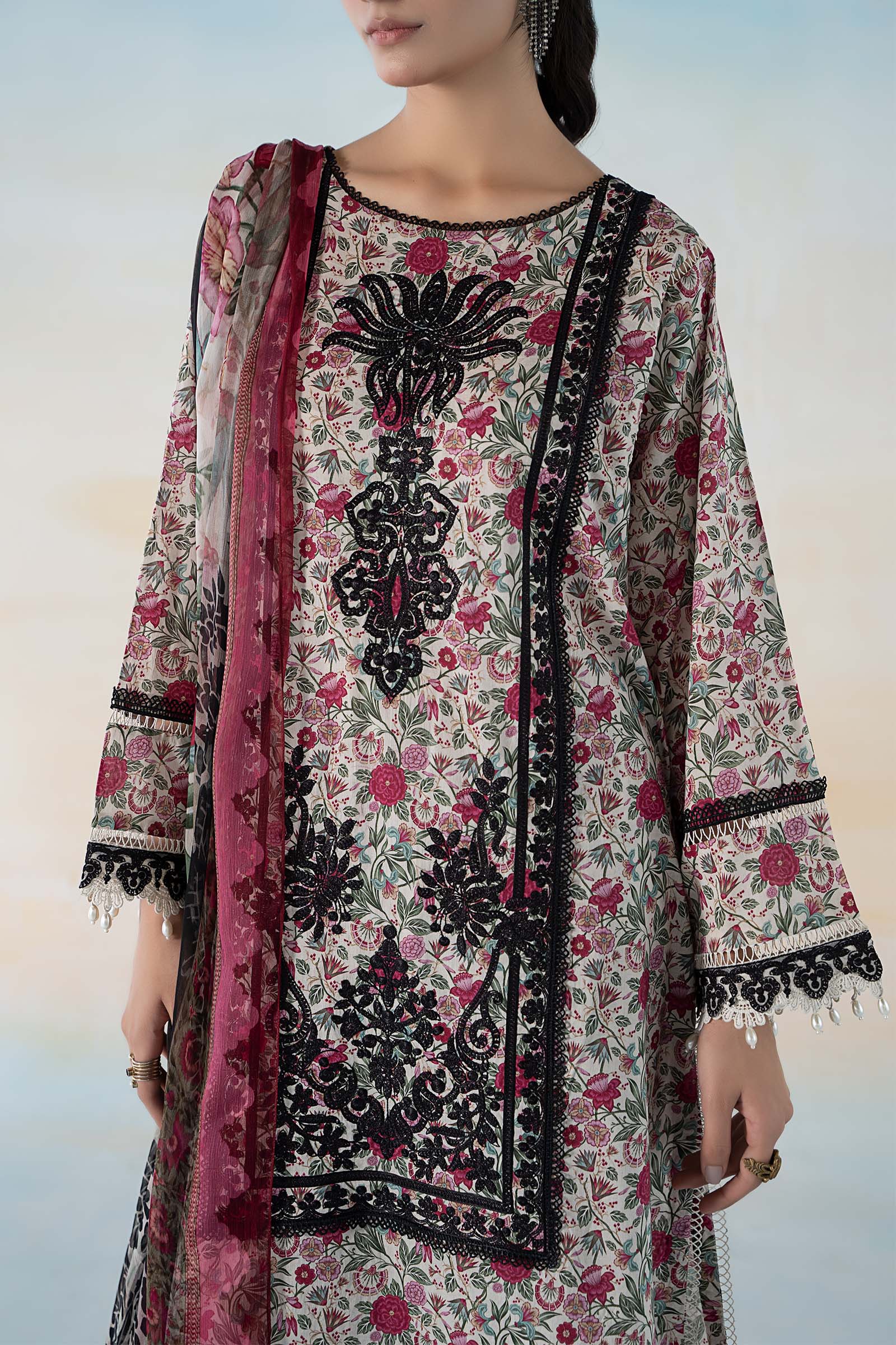 3 PIECE PRINTED LAWN SUIT - Image 3