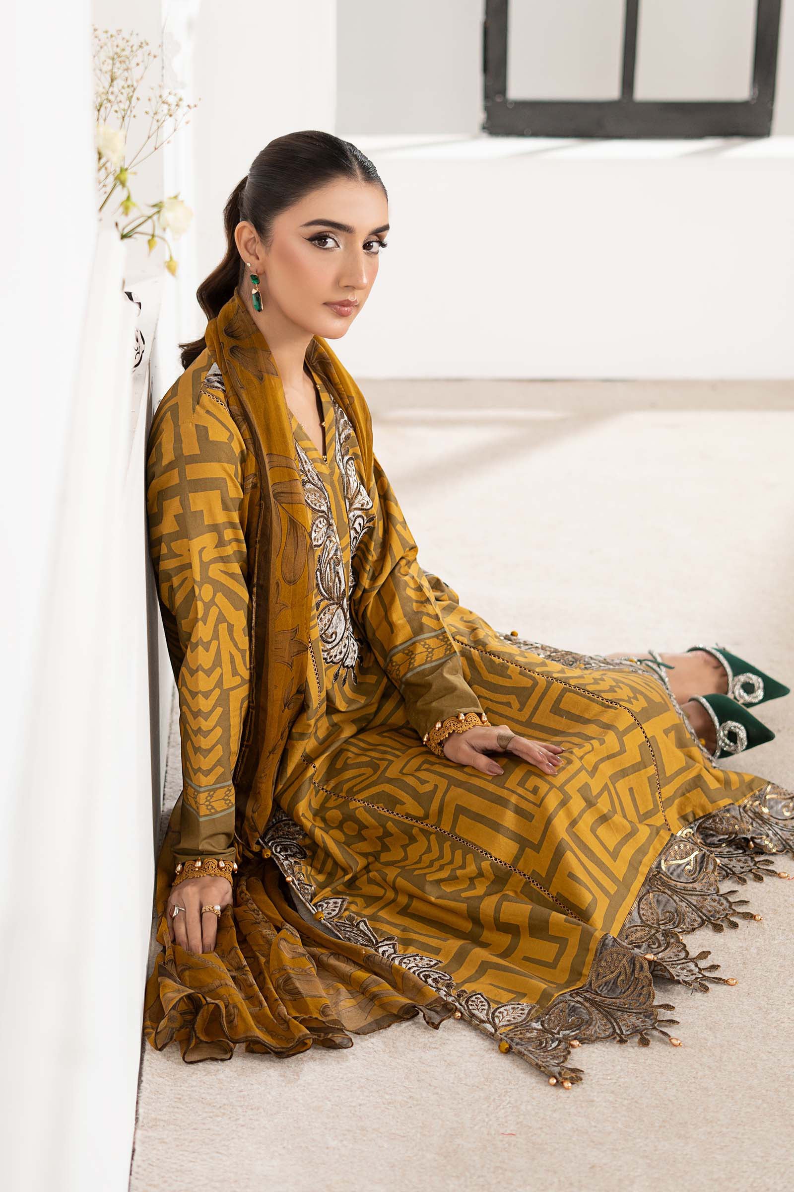 3 Piece Embroidered Cambric Suit - Image 3