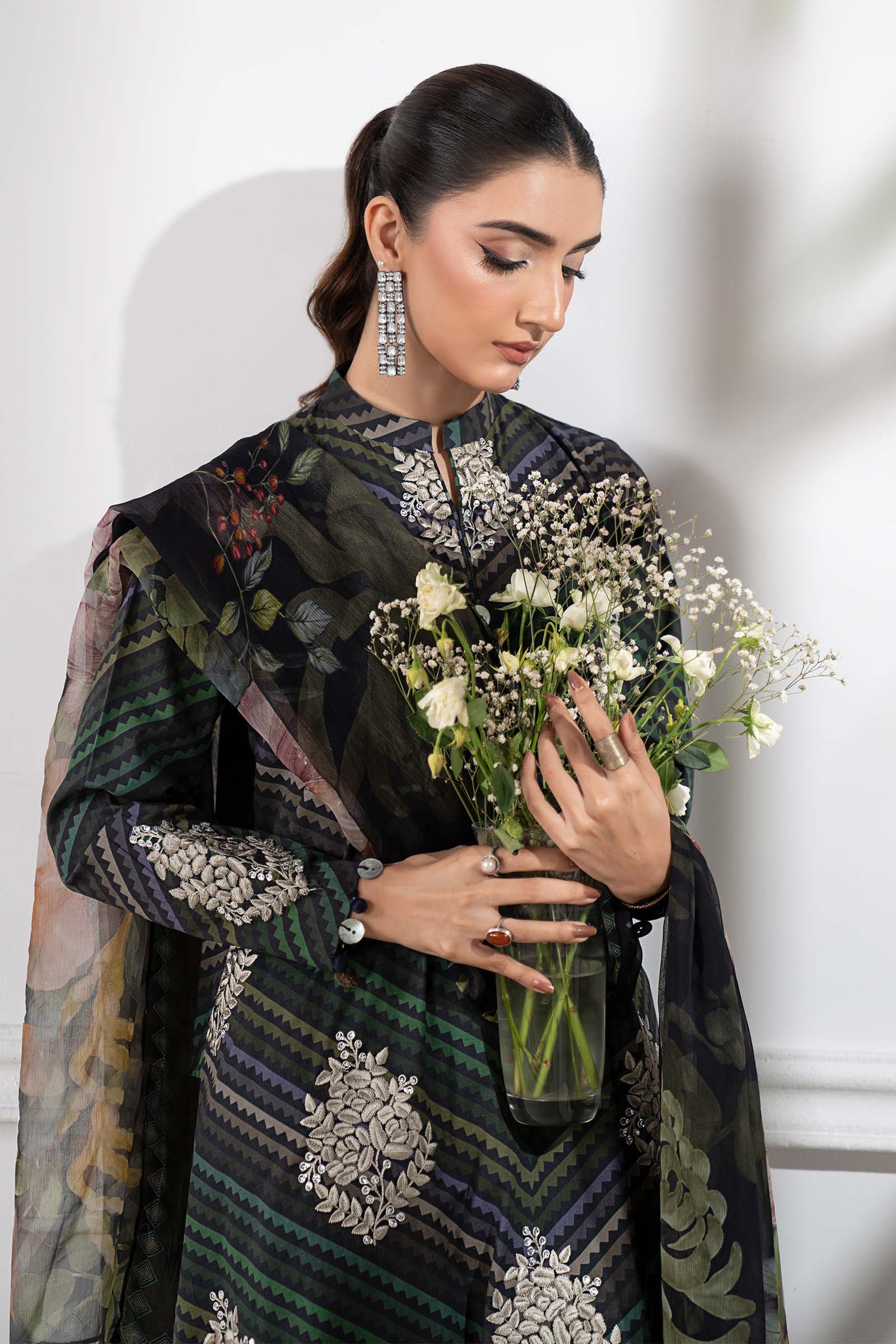 3 Piece Embroidered Cambric Suit - Image 3