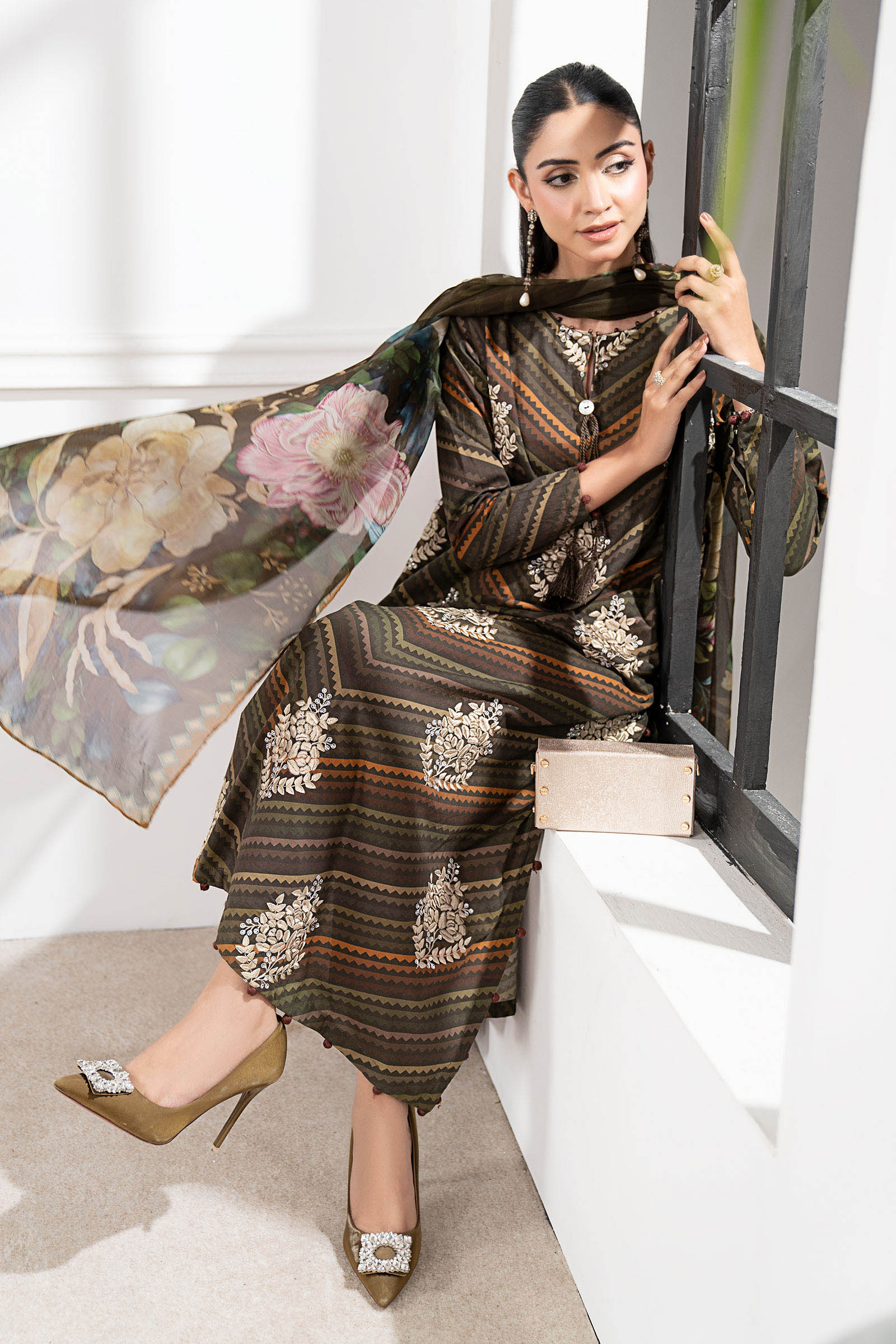 3 Piece Embroidered Cambric Suit - Image 3