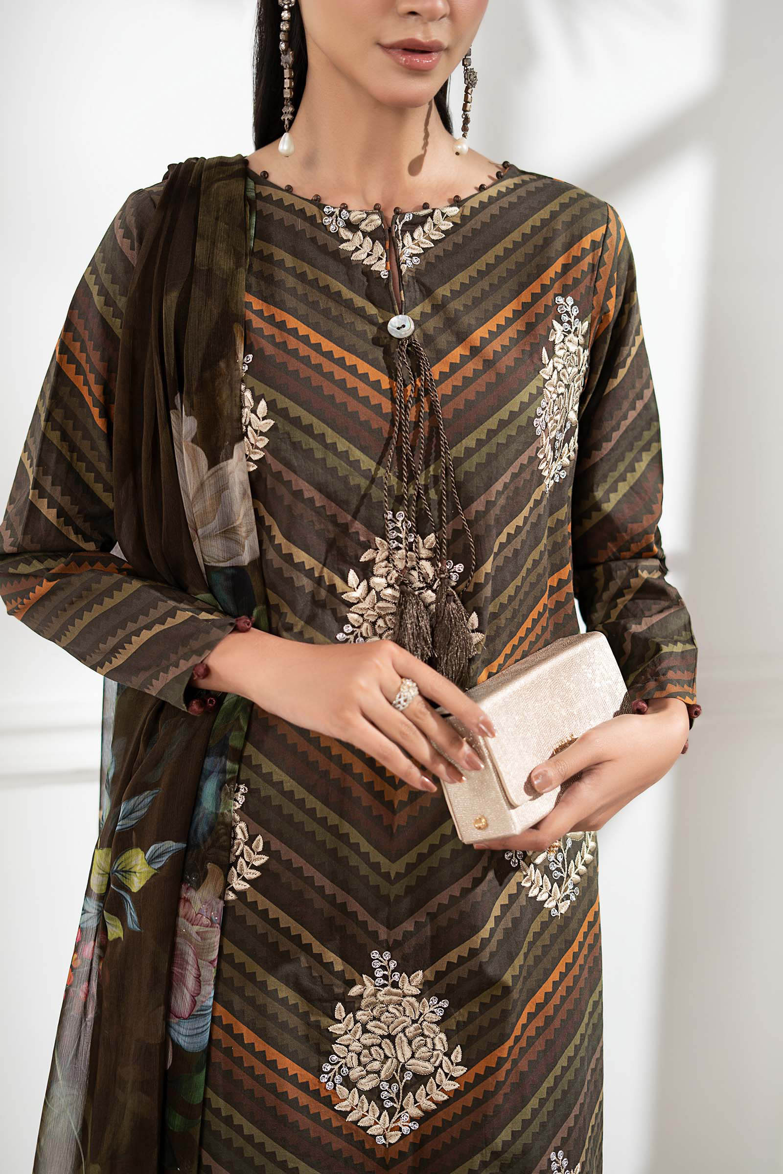 3 Piece Embroidered Cambric Suit - Image 4