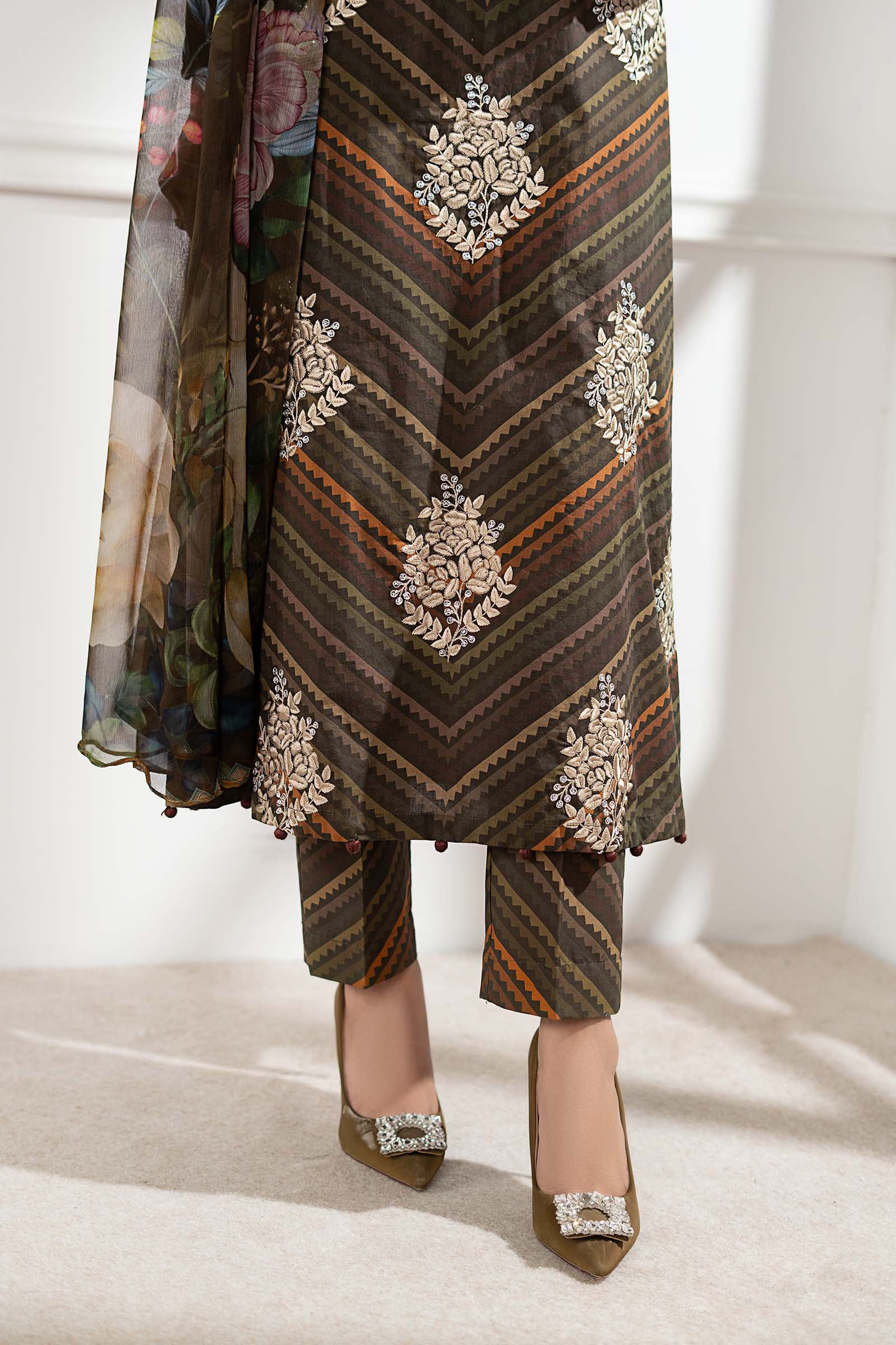3 Piece Embroidered Cambric Suit - Image 5