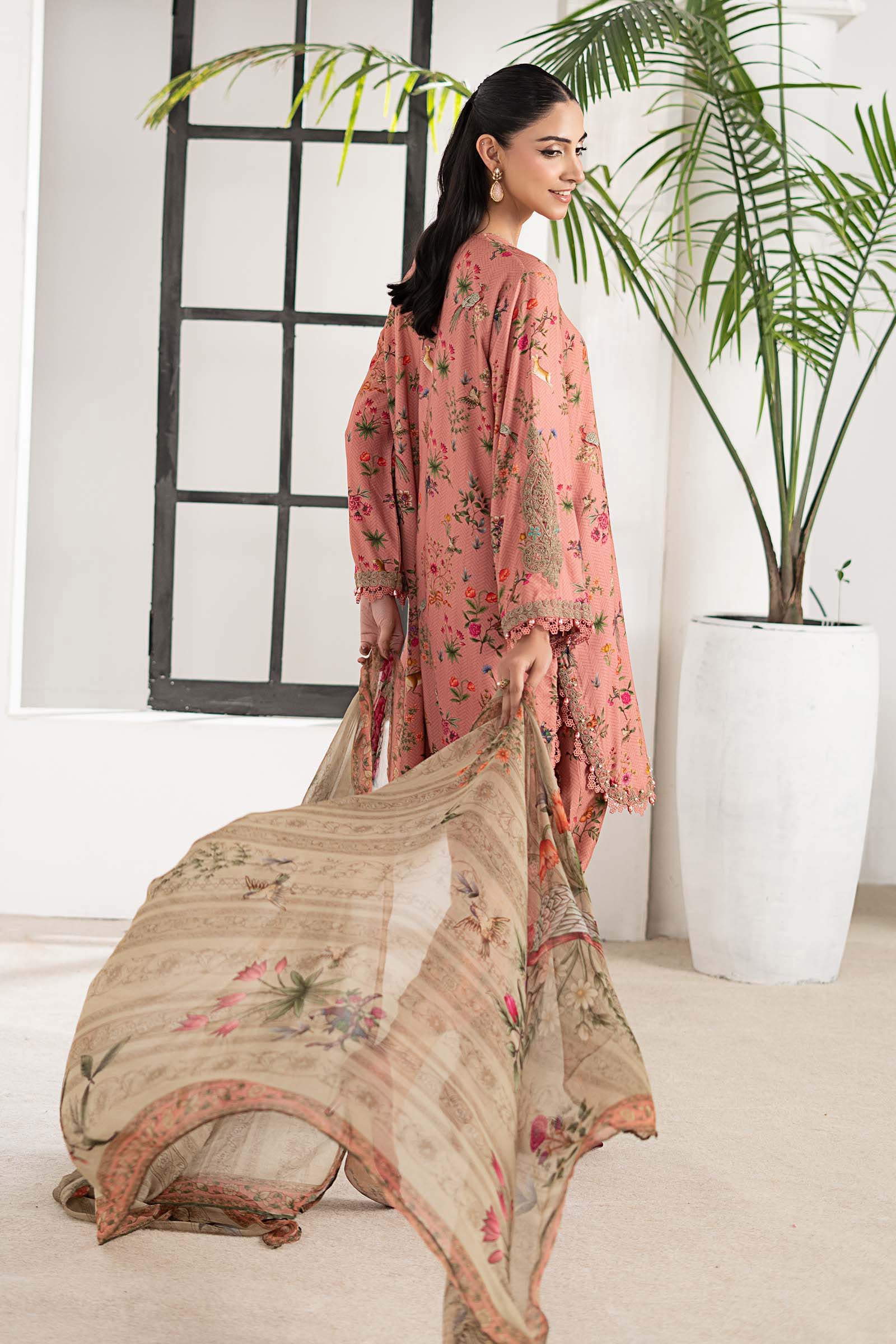 3 Piece Embroidered Linen Suit - Image 10