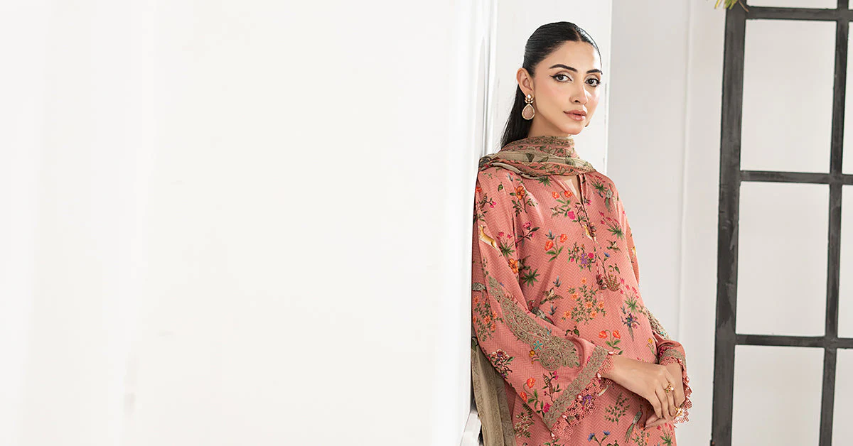 3 Piece Embroidered Linen Suit - Image 11