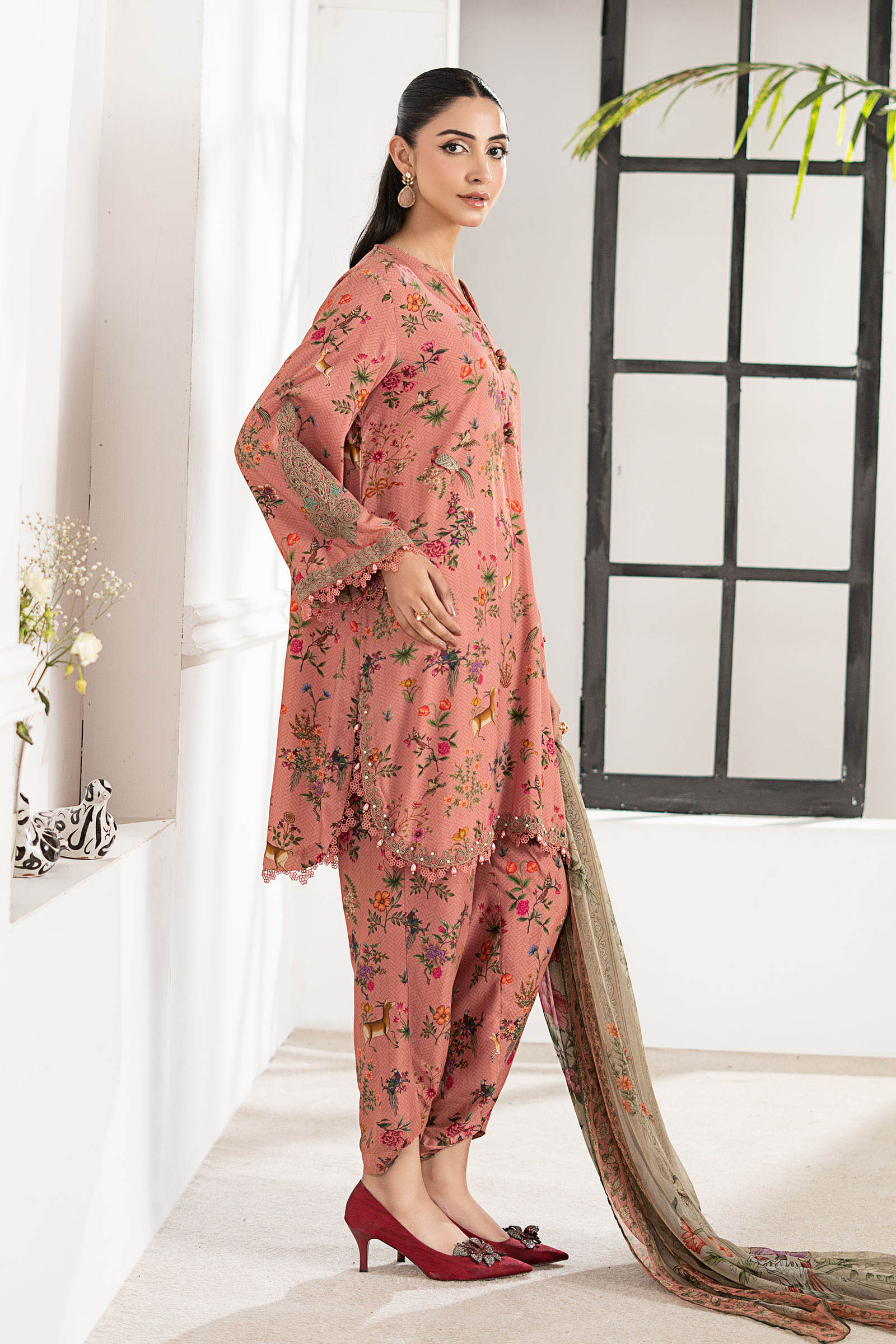 3 Piece Embroidered Linen Suit - Image 8