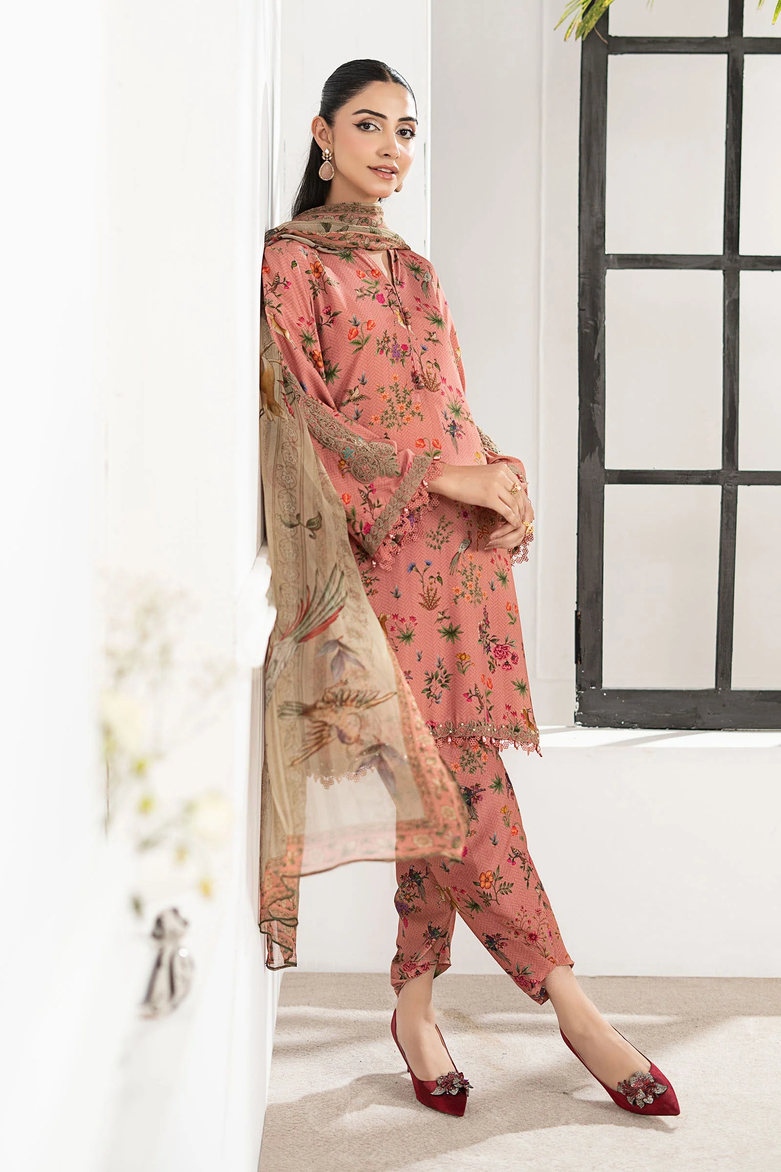 3 Piece Embroidered Linen Suit - Image 9