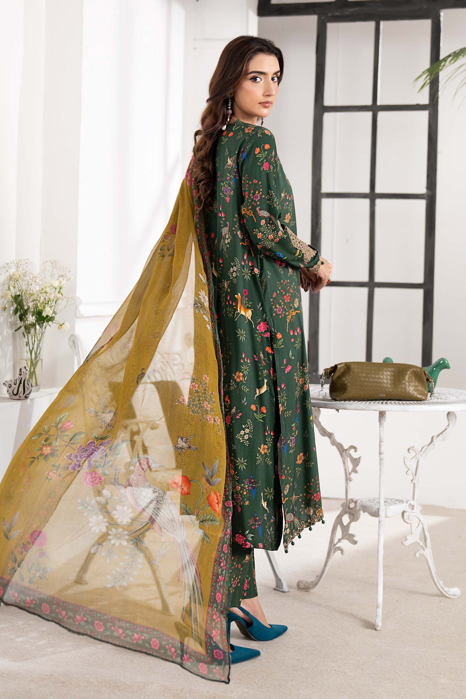 3 Piece Embroidered Linen Suit - Image 7