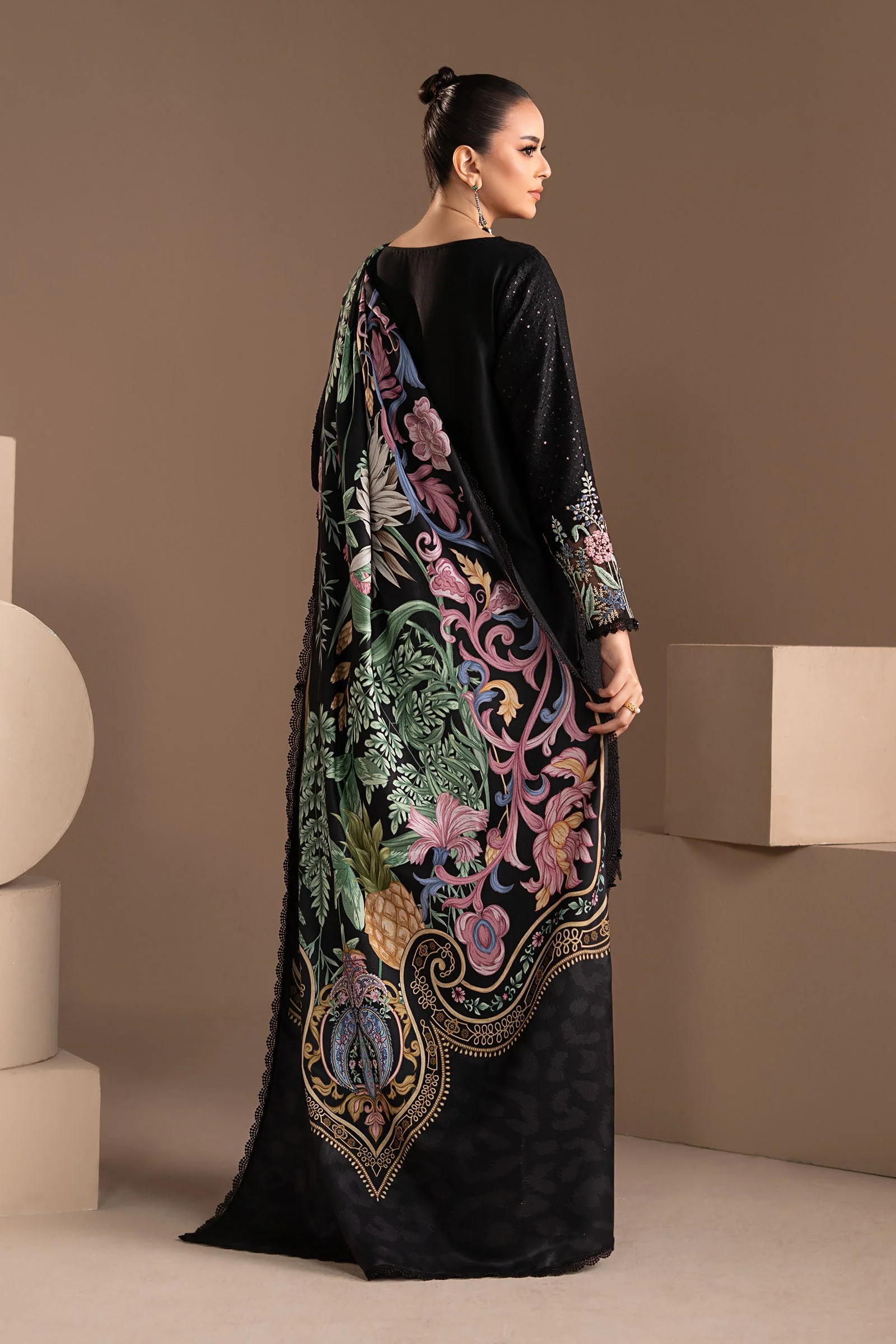 3 Piece Embroidered Twill Linen Suit - Image 10