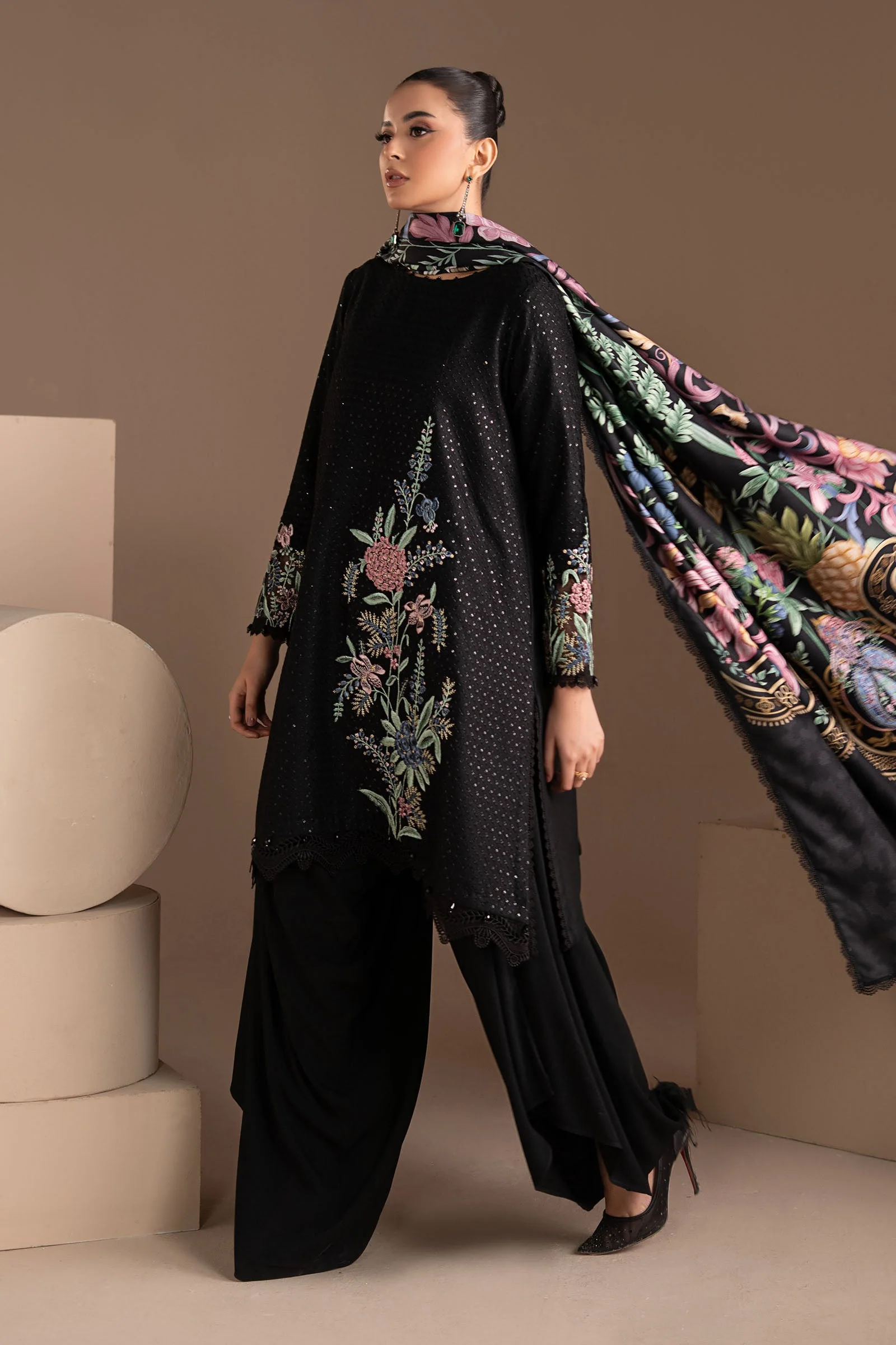 3 Piece Embroidered Twill Linen Suit - Image 9