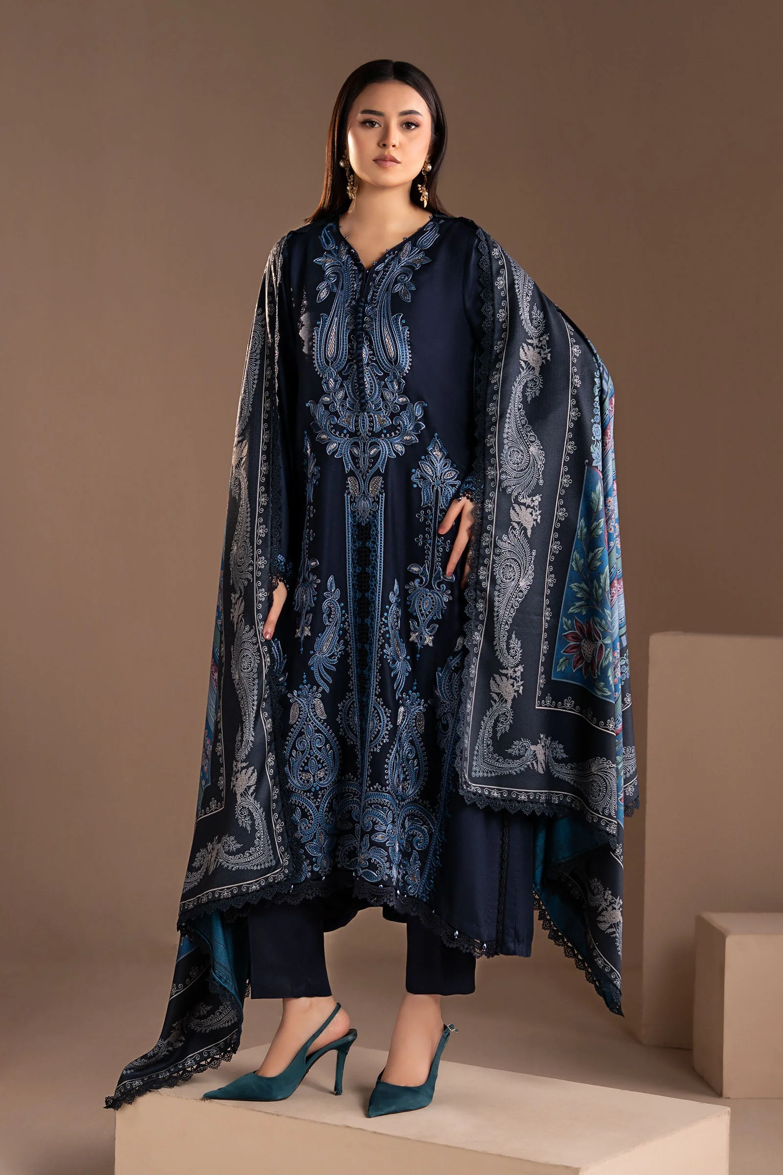 3 Piece Embroidered Twill Linen Suit - Image 10