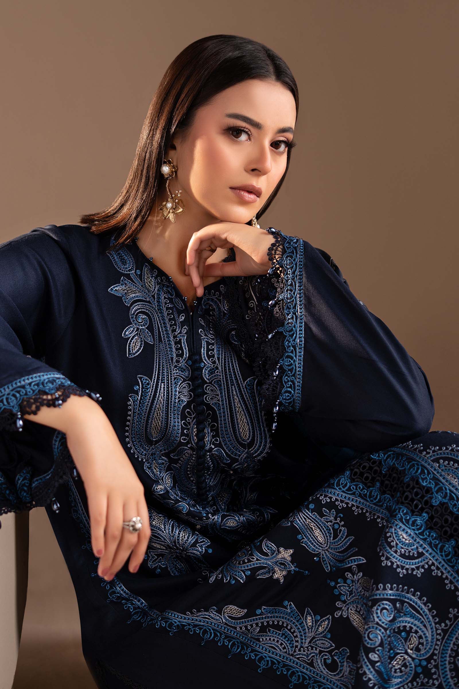 3 Piece Embroidered Twill Linen Suit - Image 4