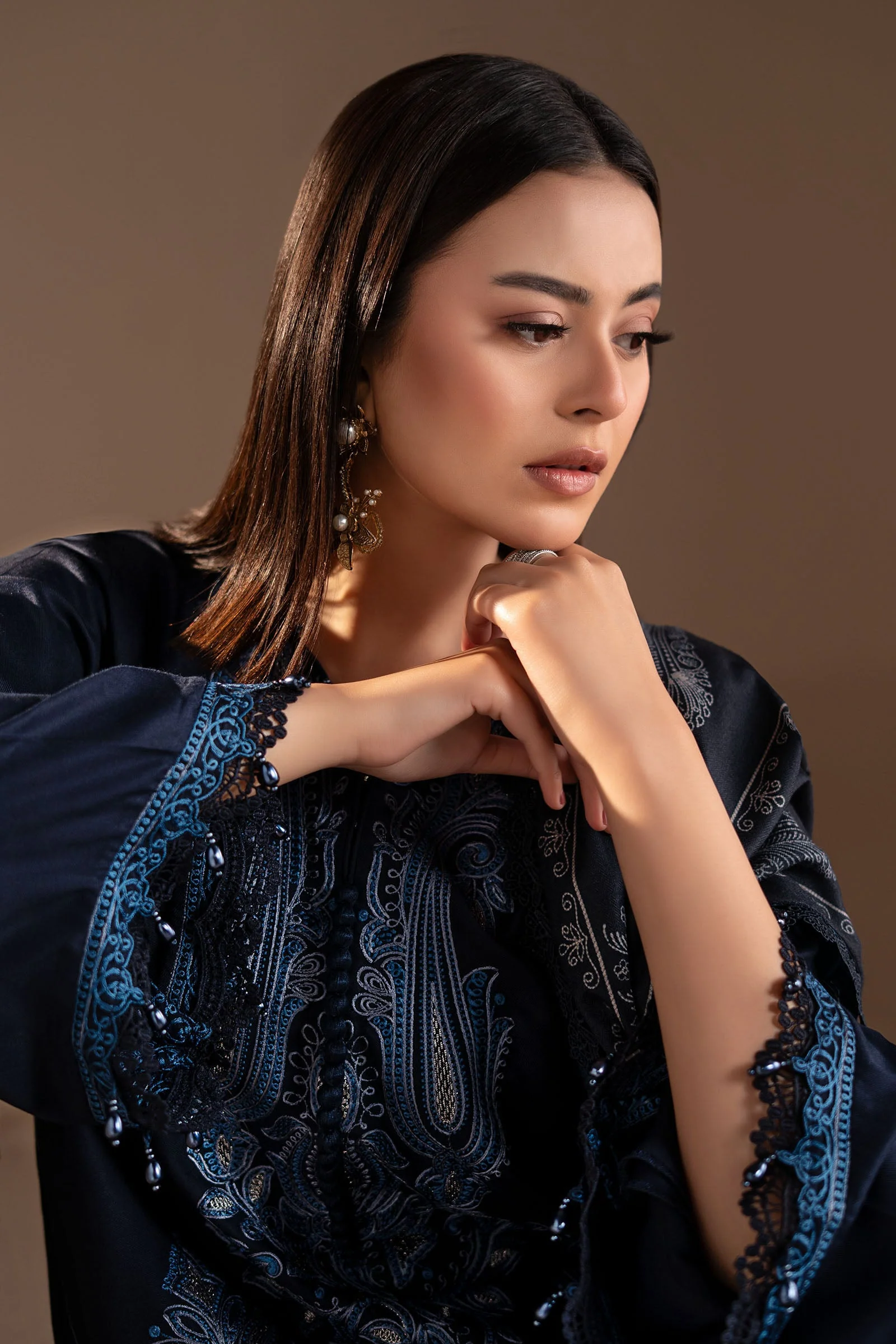 3 Piece Embroidered Twill Linen Suit - Image 5