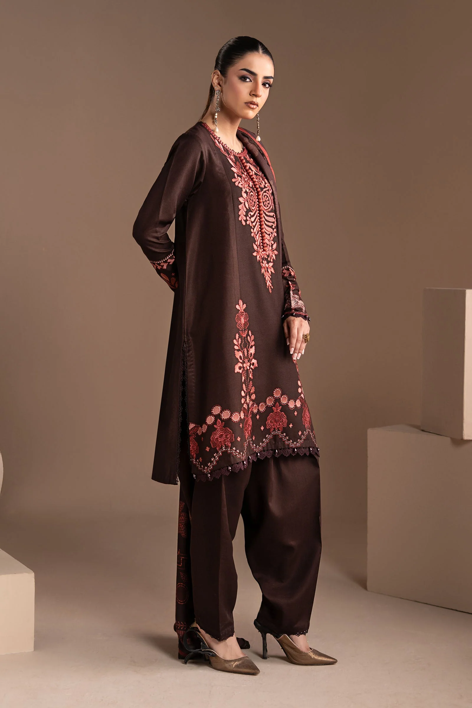 3 Piece Embroidered Twill Linen Suit - Image 6