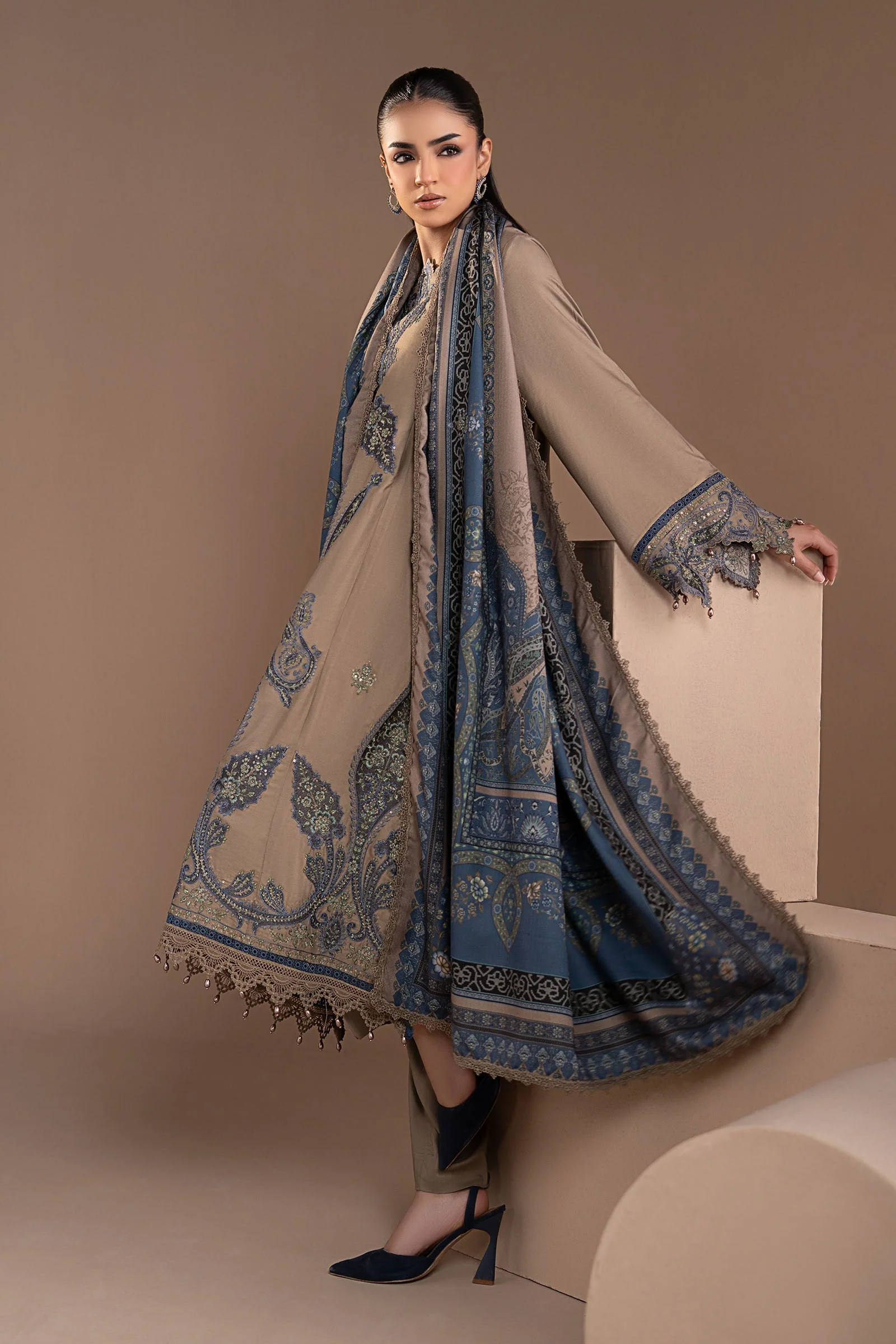 3 Piece Embroidered Twill Linen Suit - Image 6