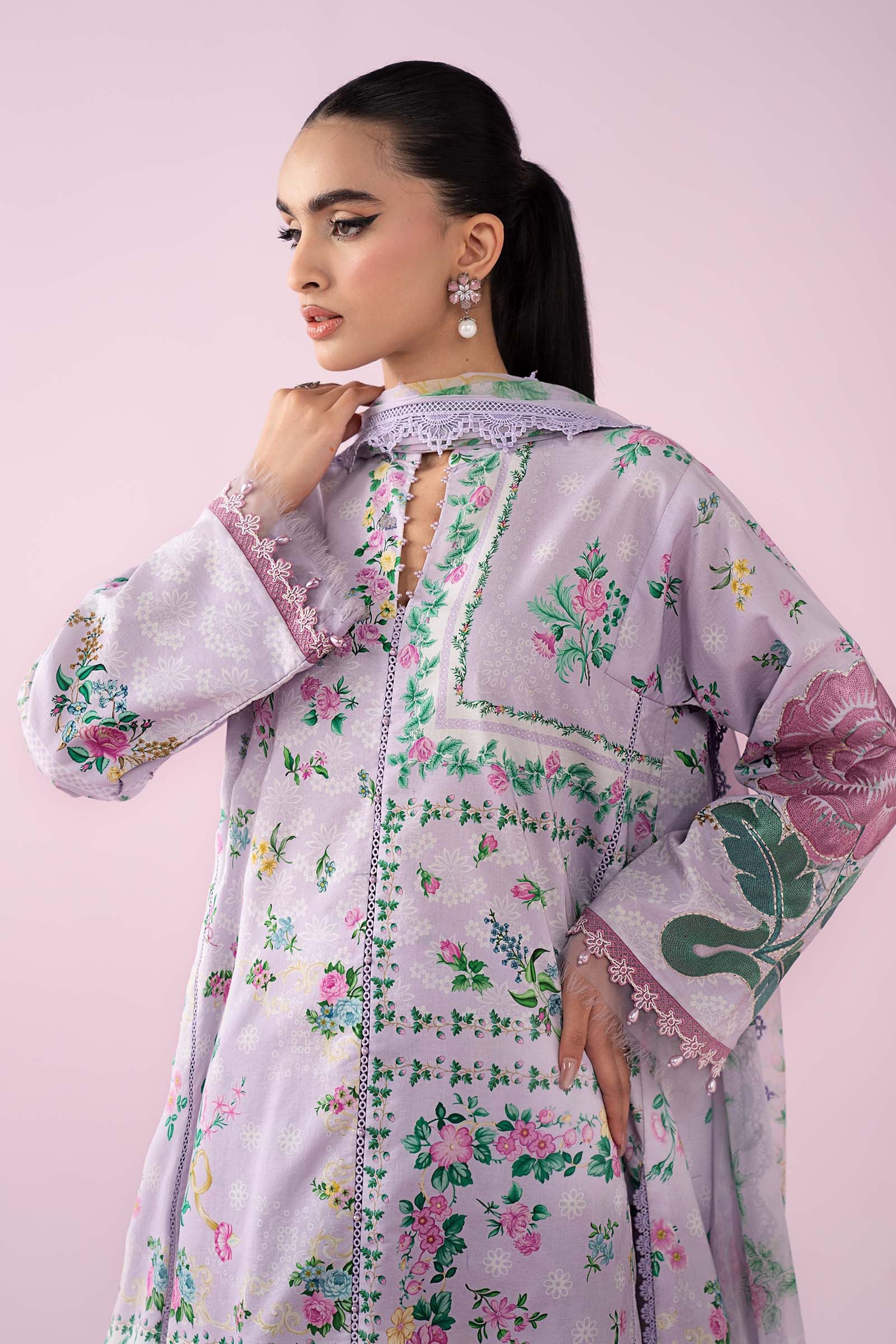 3 Piece Embroidered Lawn Suit - Image 2