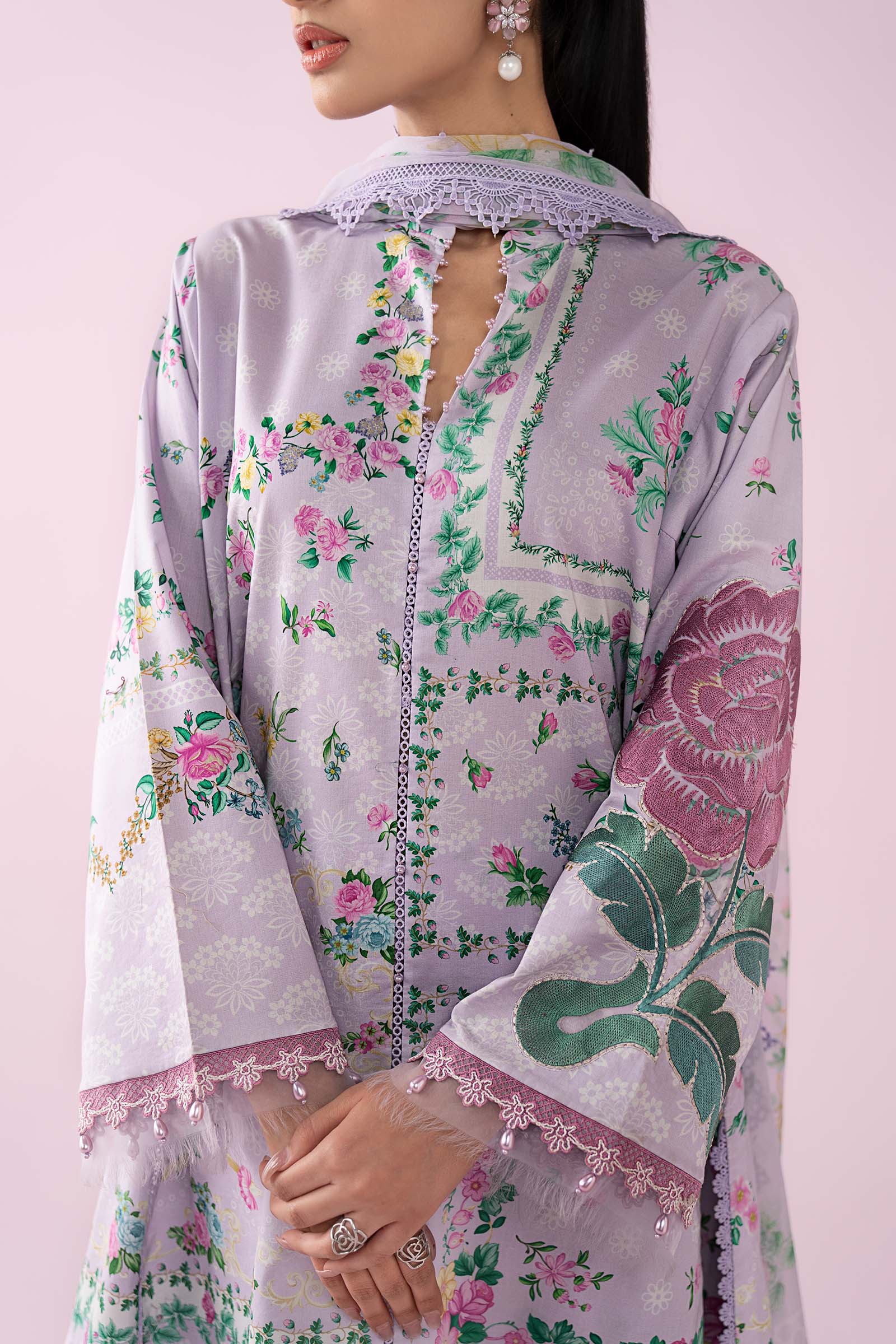 3 Piece Embroidered Lawn Suit - Image 3