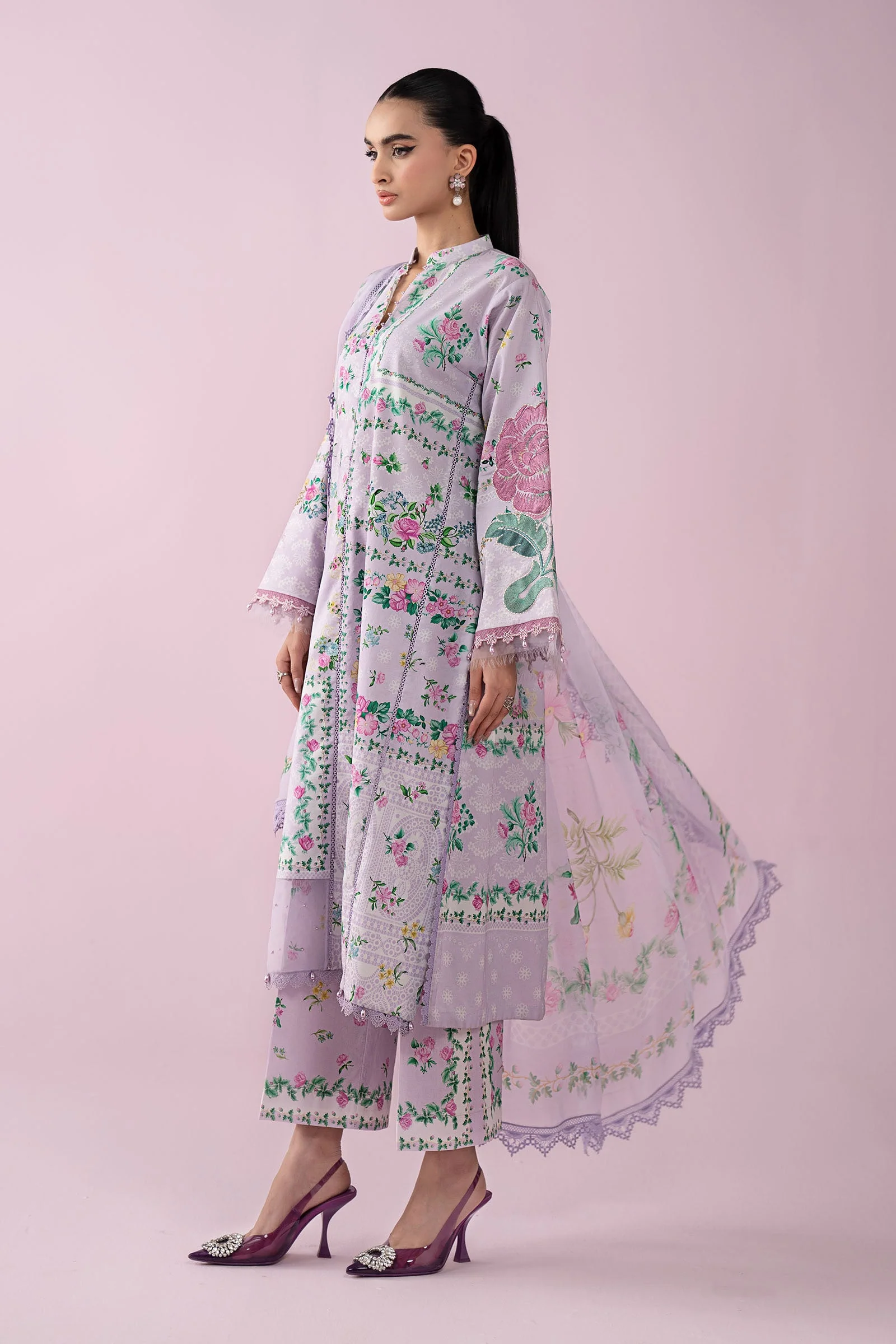 3 Piece Embroidered Lawn Suit - Image 6