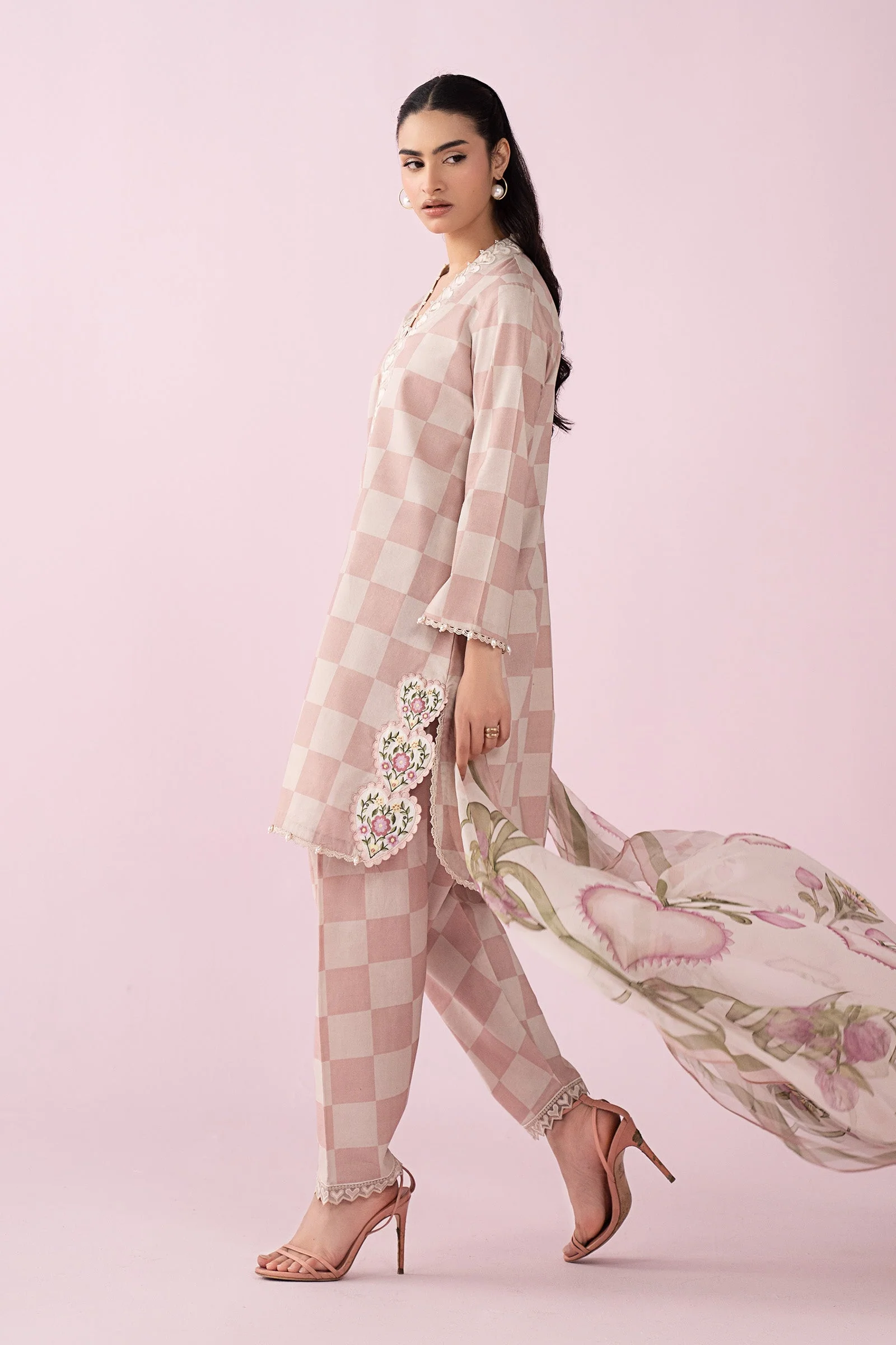 3 Piece Embroidered Lawn Suit - Image 7