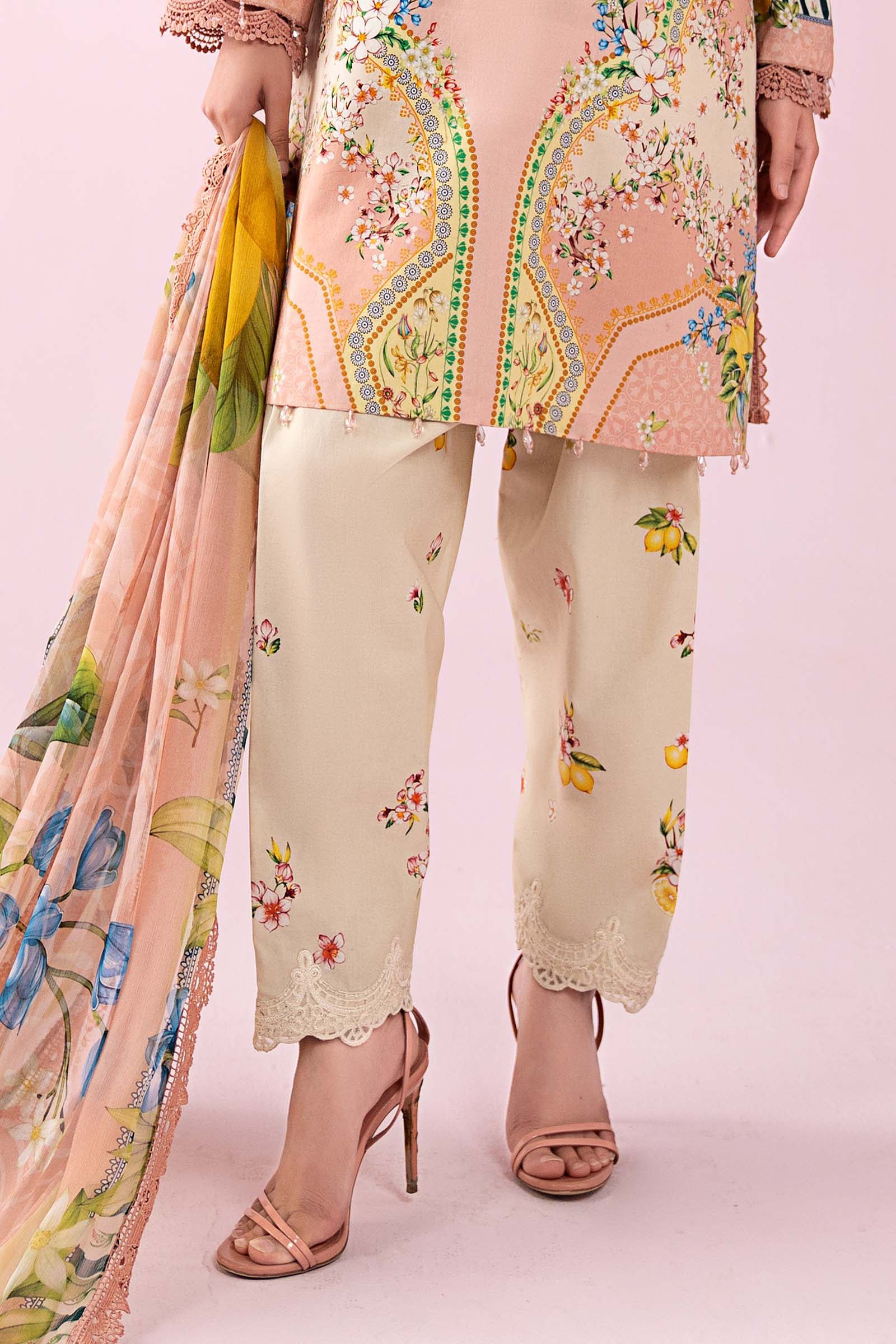 3 Piece Embroidered Lawn Suit - Image 6