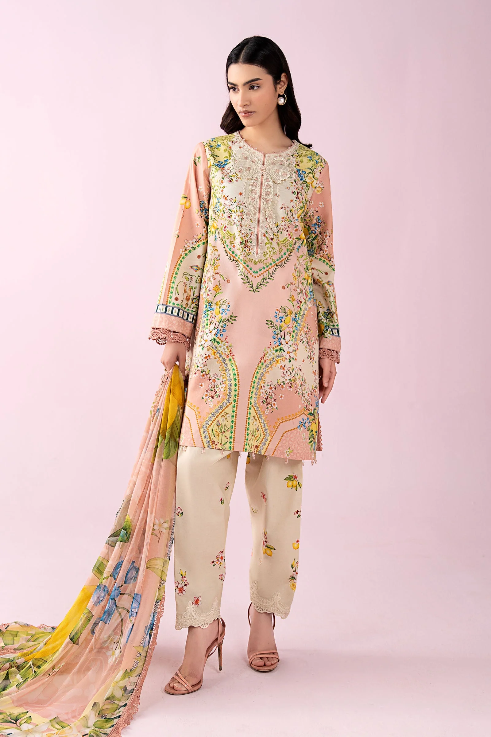 3 Piece Embroidered Lawn Suit - Image 7
