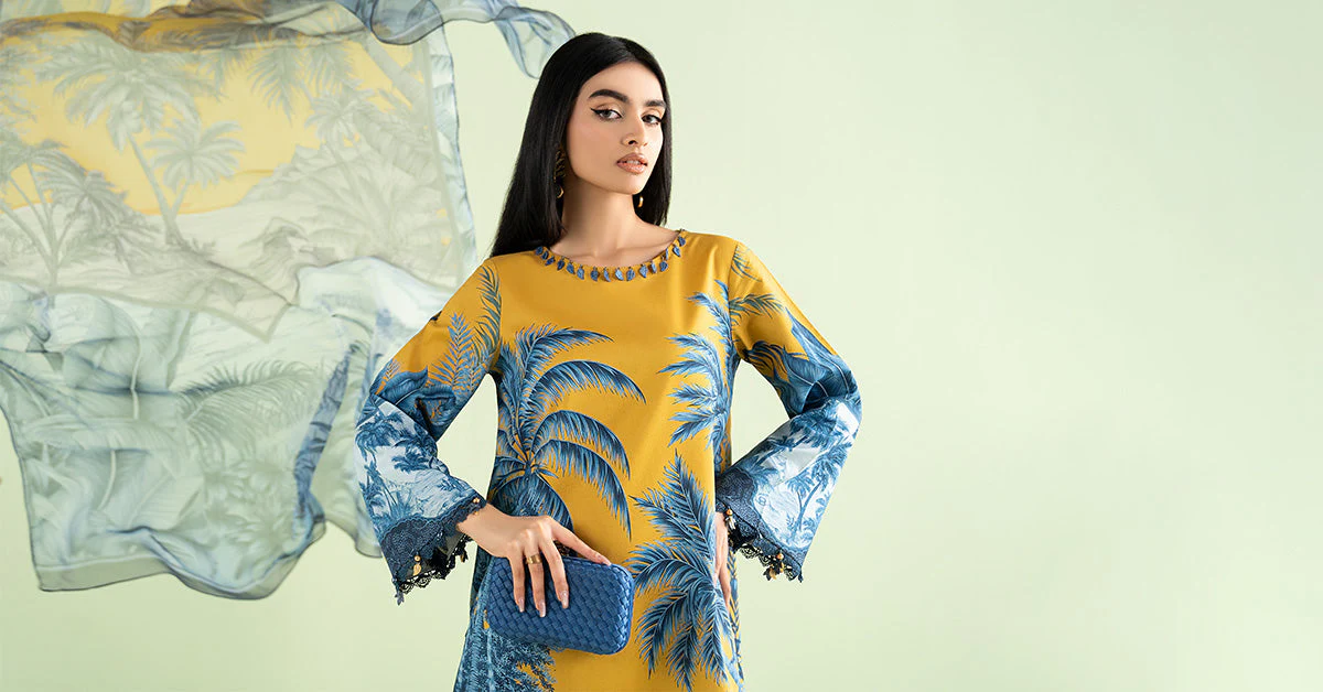 3 Piece Embroidered Lawn Suit - Image 8