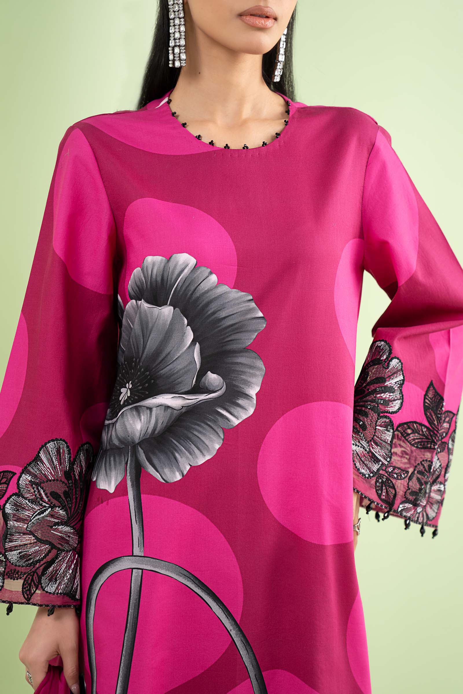 3 Piece Embroidered Lawn Suit - Image 3