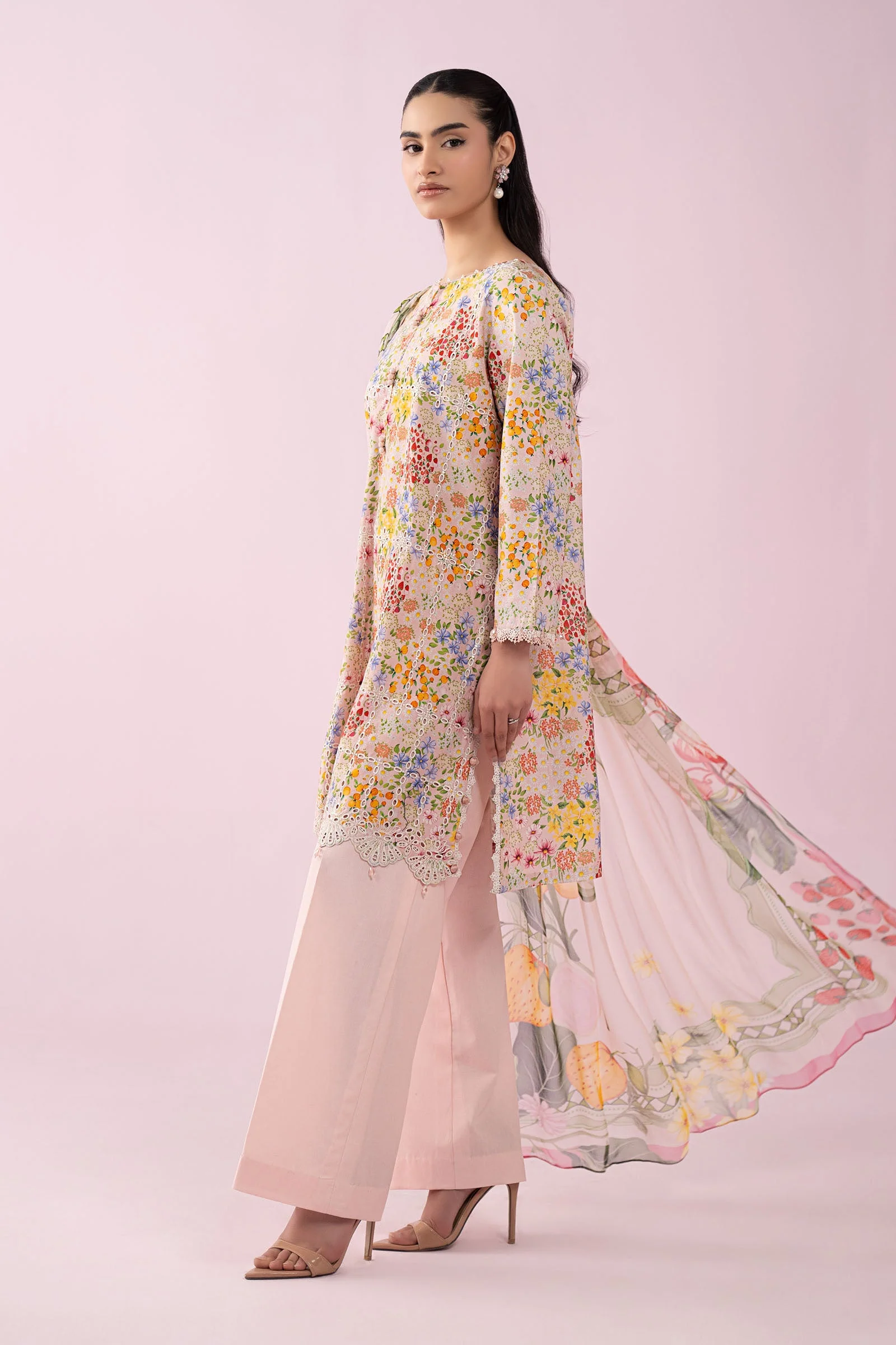 3 Piece Embroidered Lawn Suit - Image 6