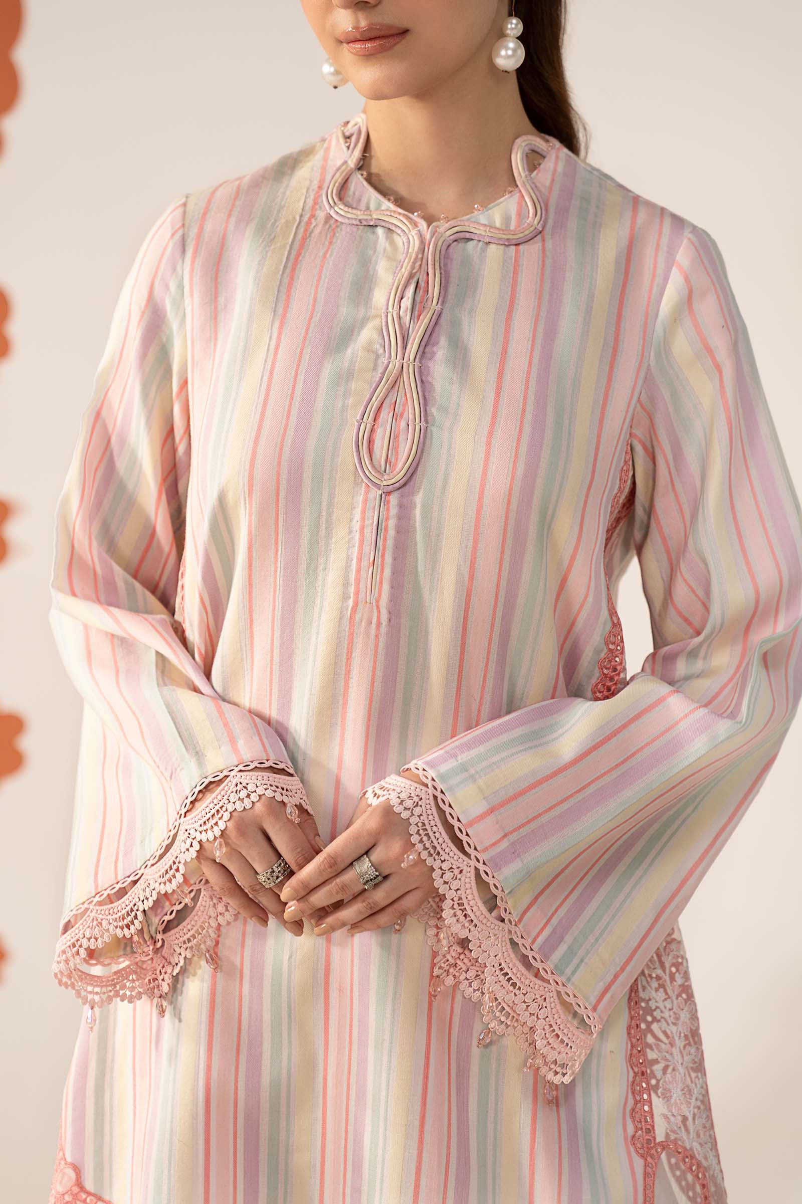 3 Piece Embroidered Jacquard Suit - Image 4