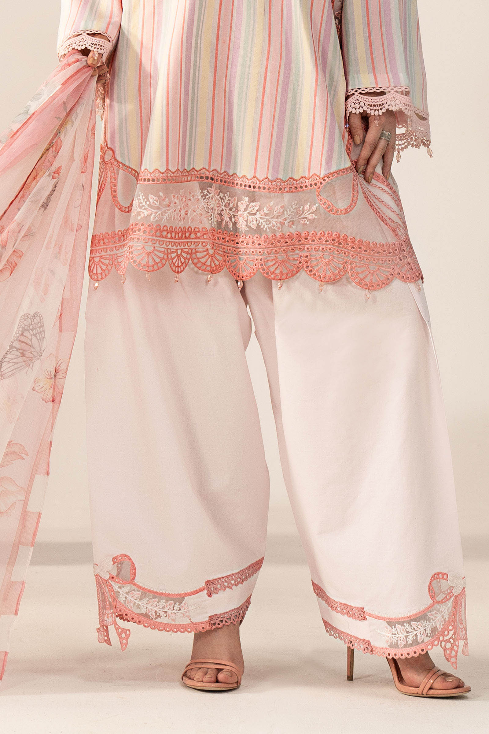 3 Piece Embroidered Jacquard Suit - Image 7