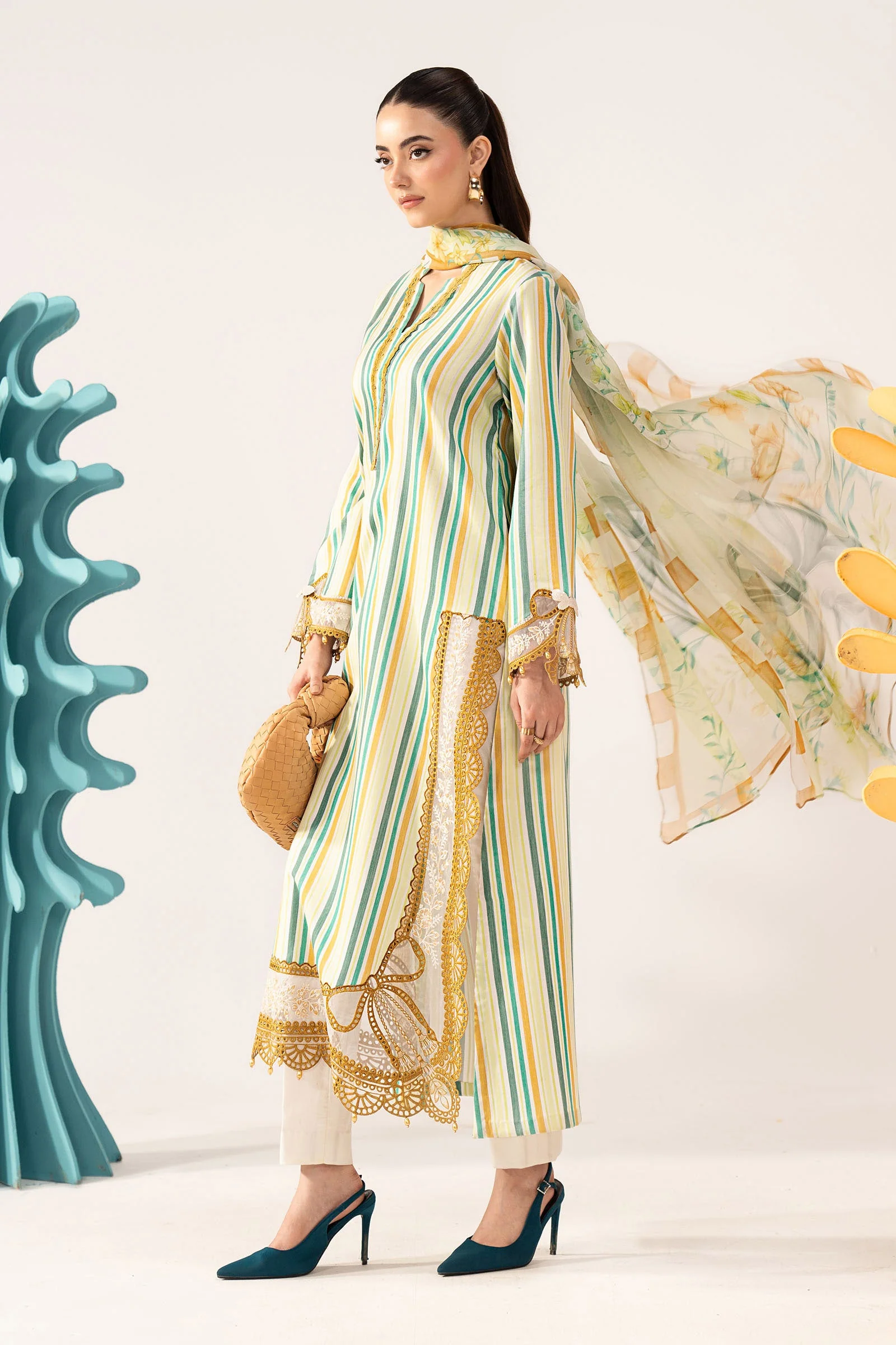 3 Piece Embroidered Jacquard Suit - Image 6