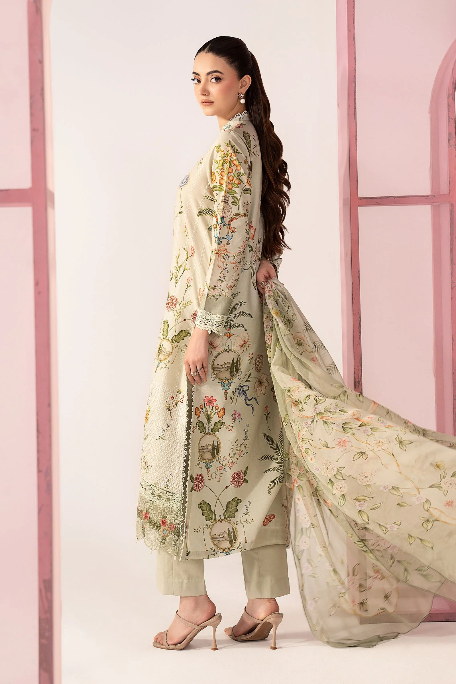 3 Piece Embroidered Lawn Suit - Image 9