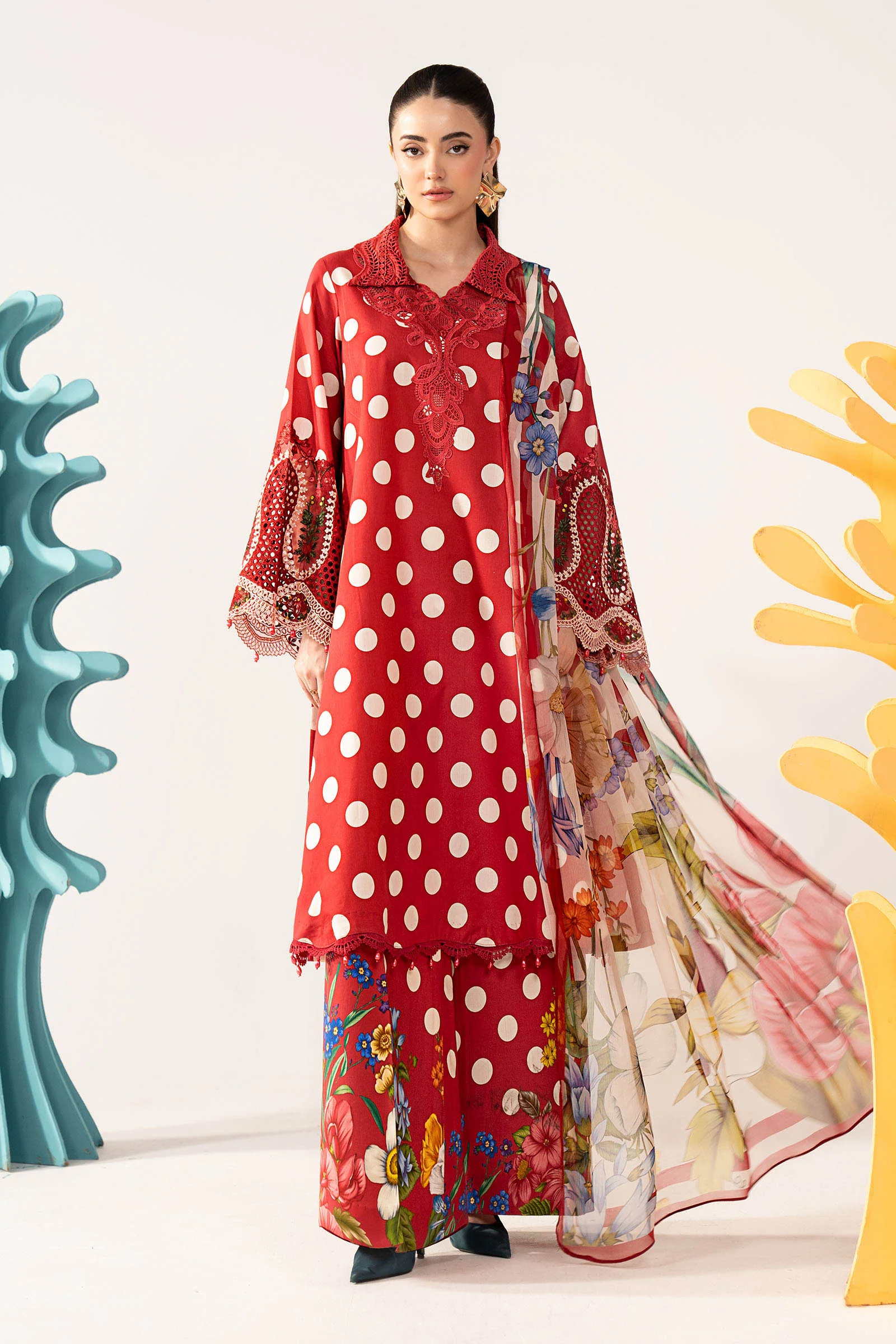 3 Piece Embroidered Lawn Suit