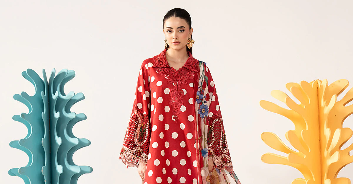 3 Piece Embroidered Lawn Suit - Image 8