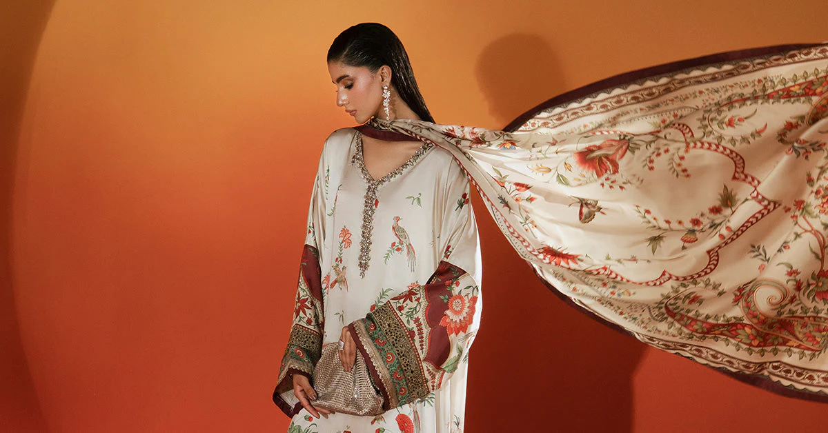 3 Piece Embellished Satin Silk Suit - Image 8