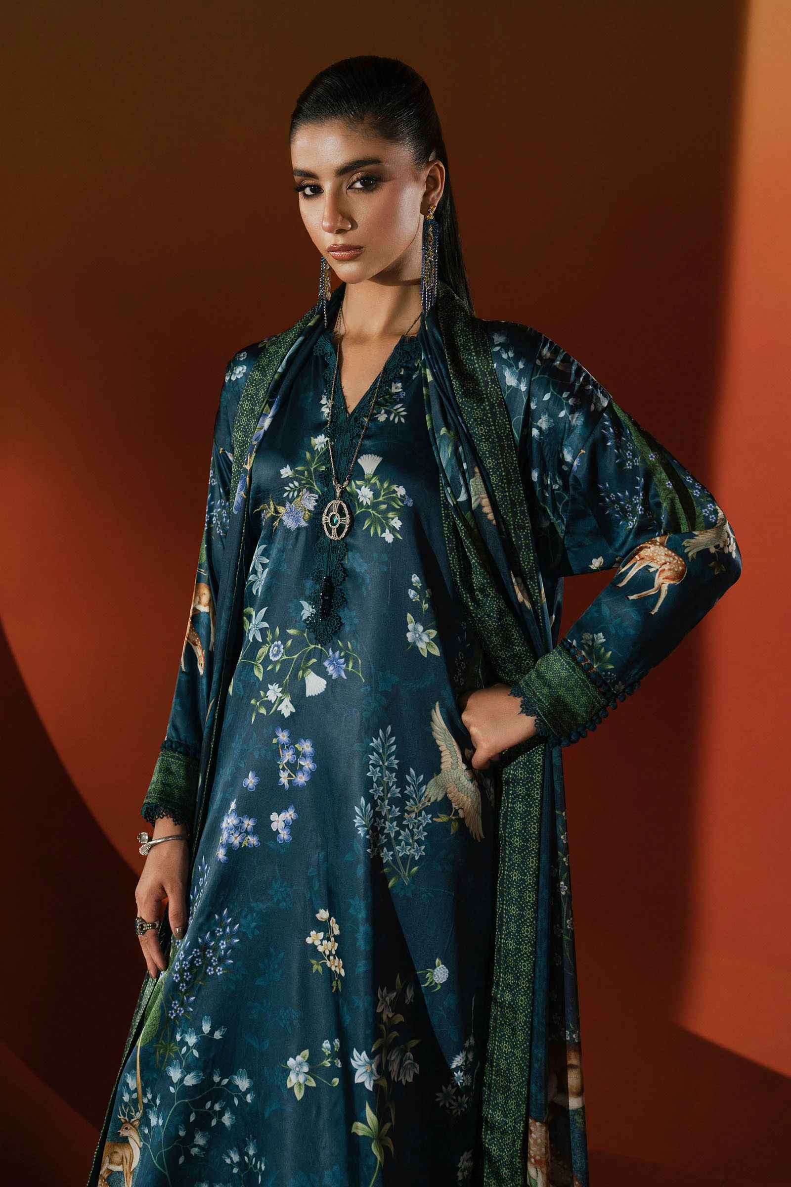 3 Piece Printed Satin Silk Suit - Image 4