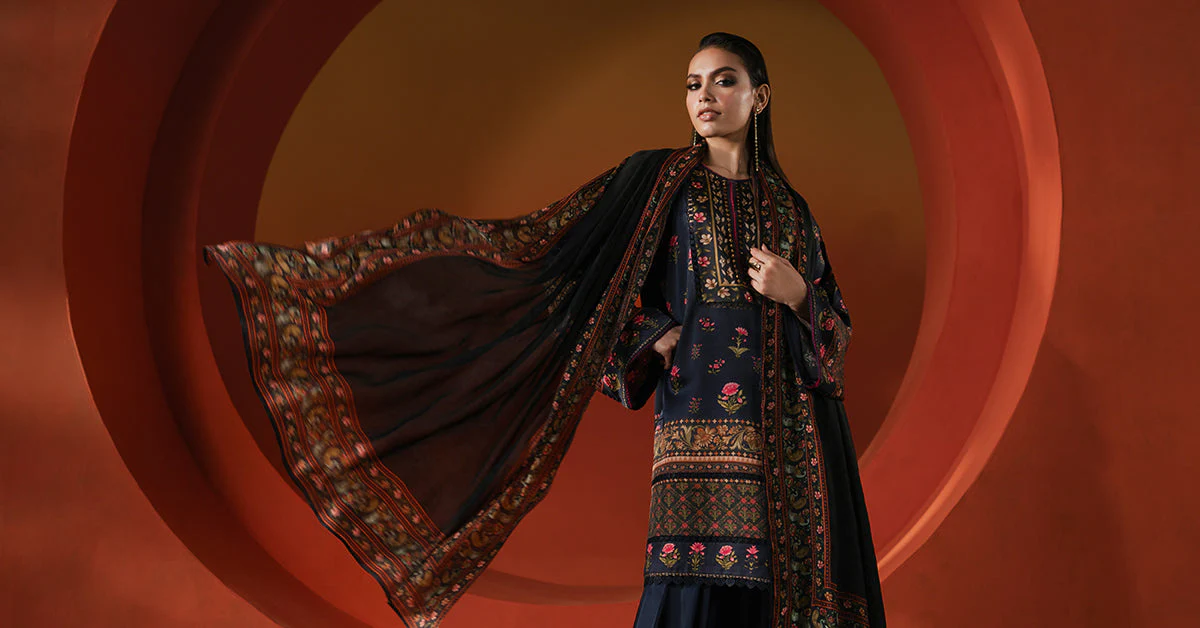 3 Piece Printed Satin Silk Suit - Image 8