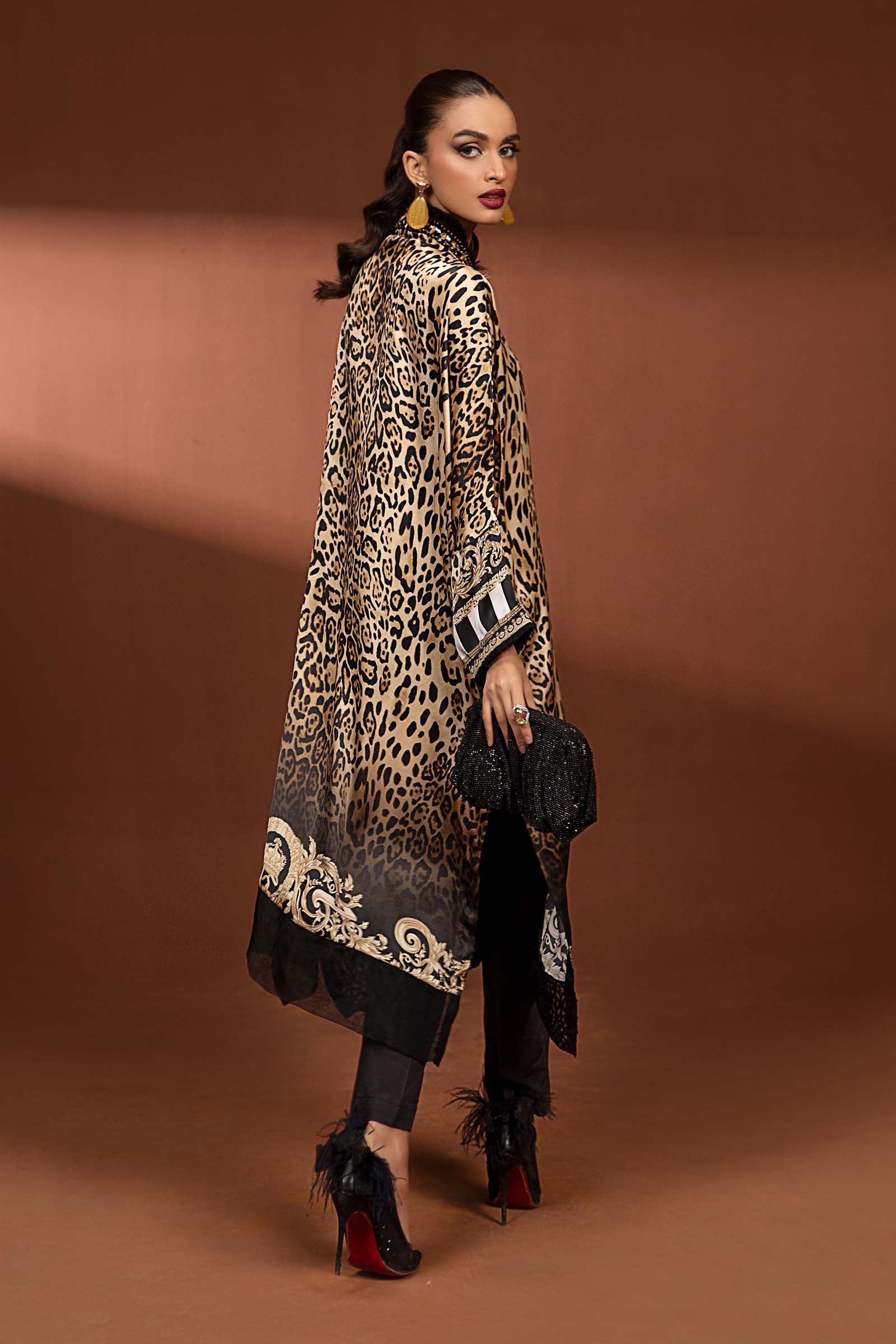 2 Piece Printed Pure Charmeuse Silk Suit - Image 6