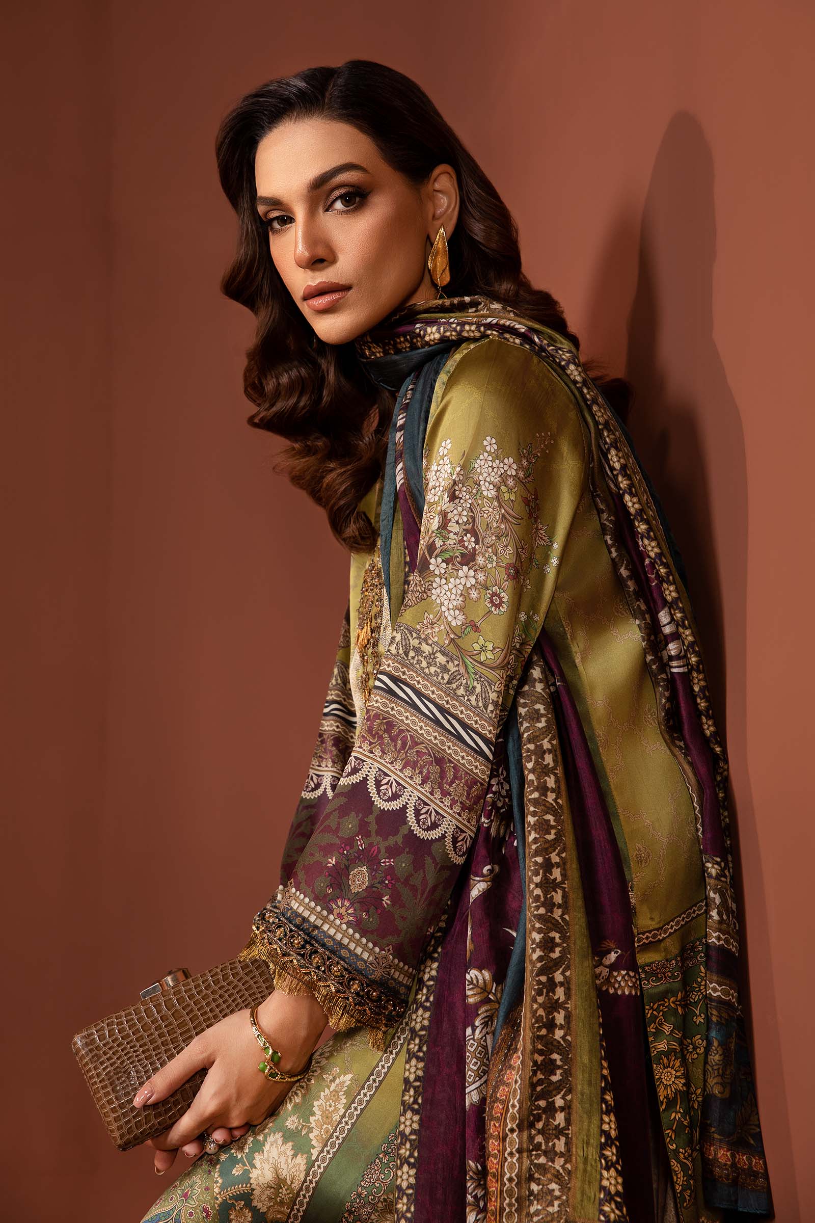 3 Piece Embroidered Pure Charmeuse Silk Suit - Image 5