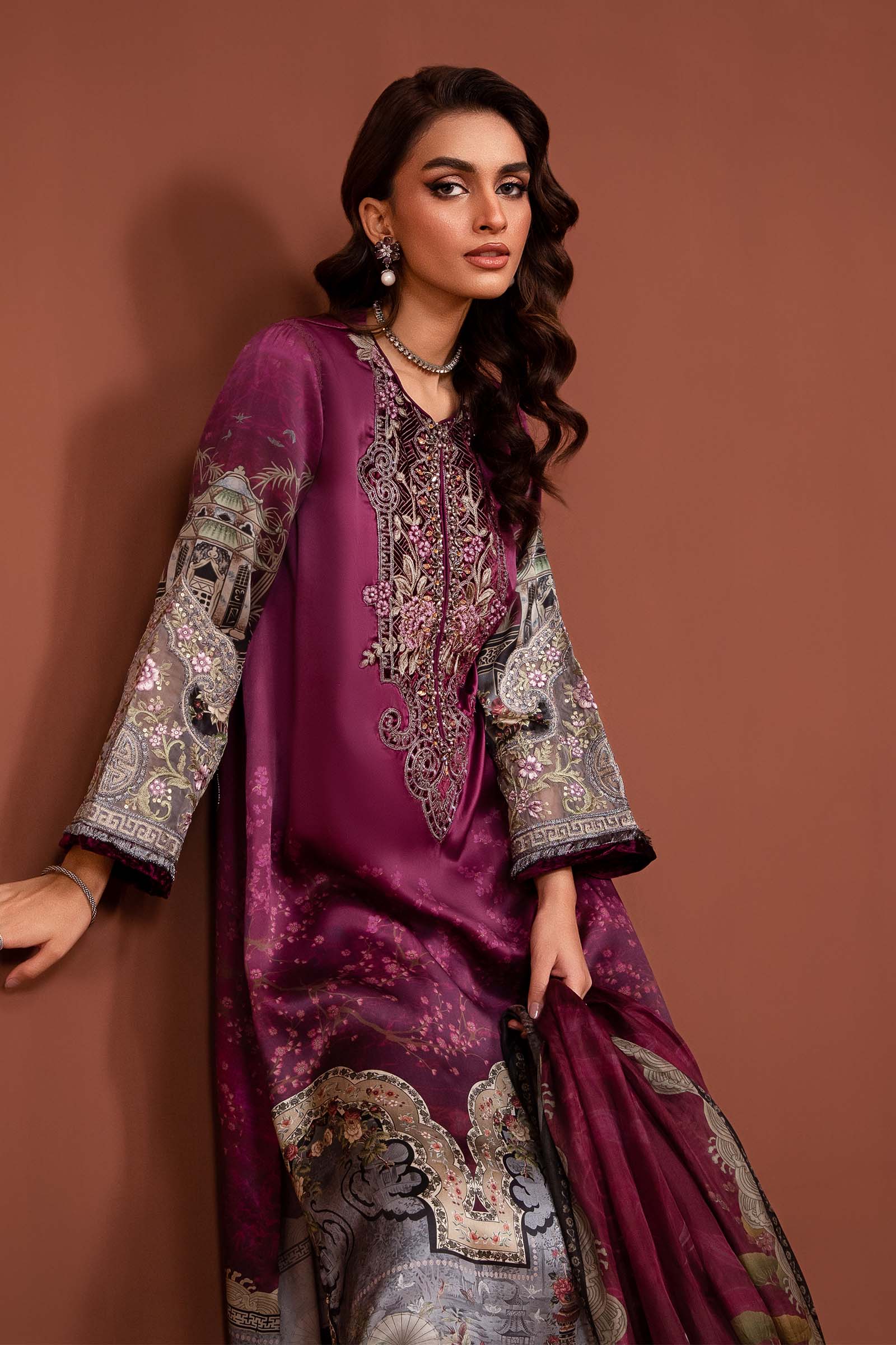 3 Piece Embroidered Pure Charmeuse Silk Suit - Image 6