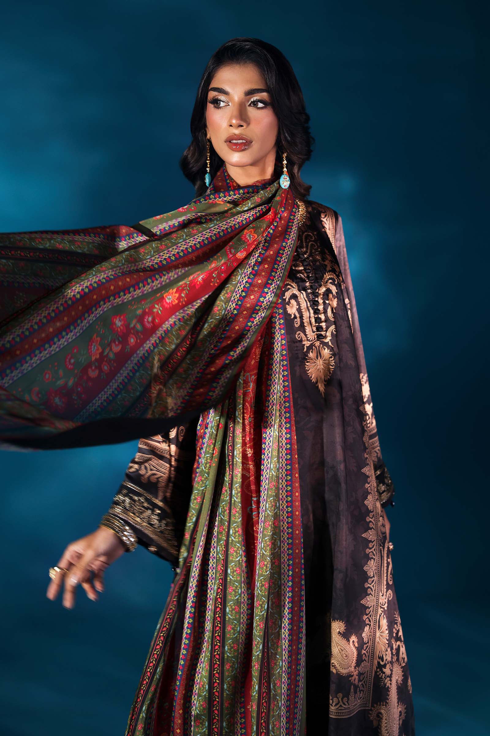 3 Piece Embroidered Satin Silk Suit - Image 5
