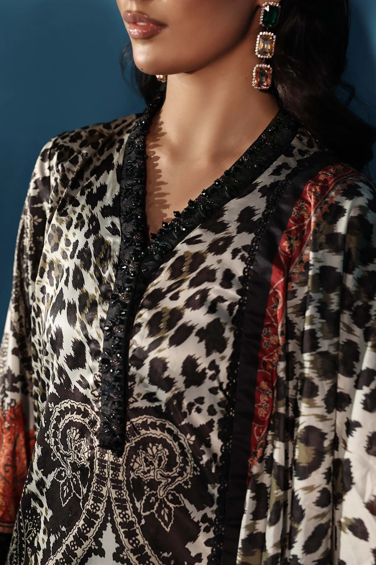 3 Piece Embroidered Satin Silk Suit - Image 4