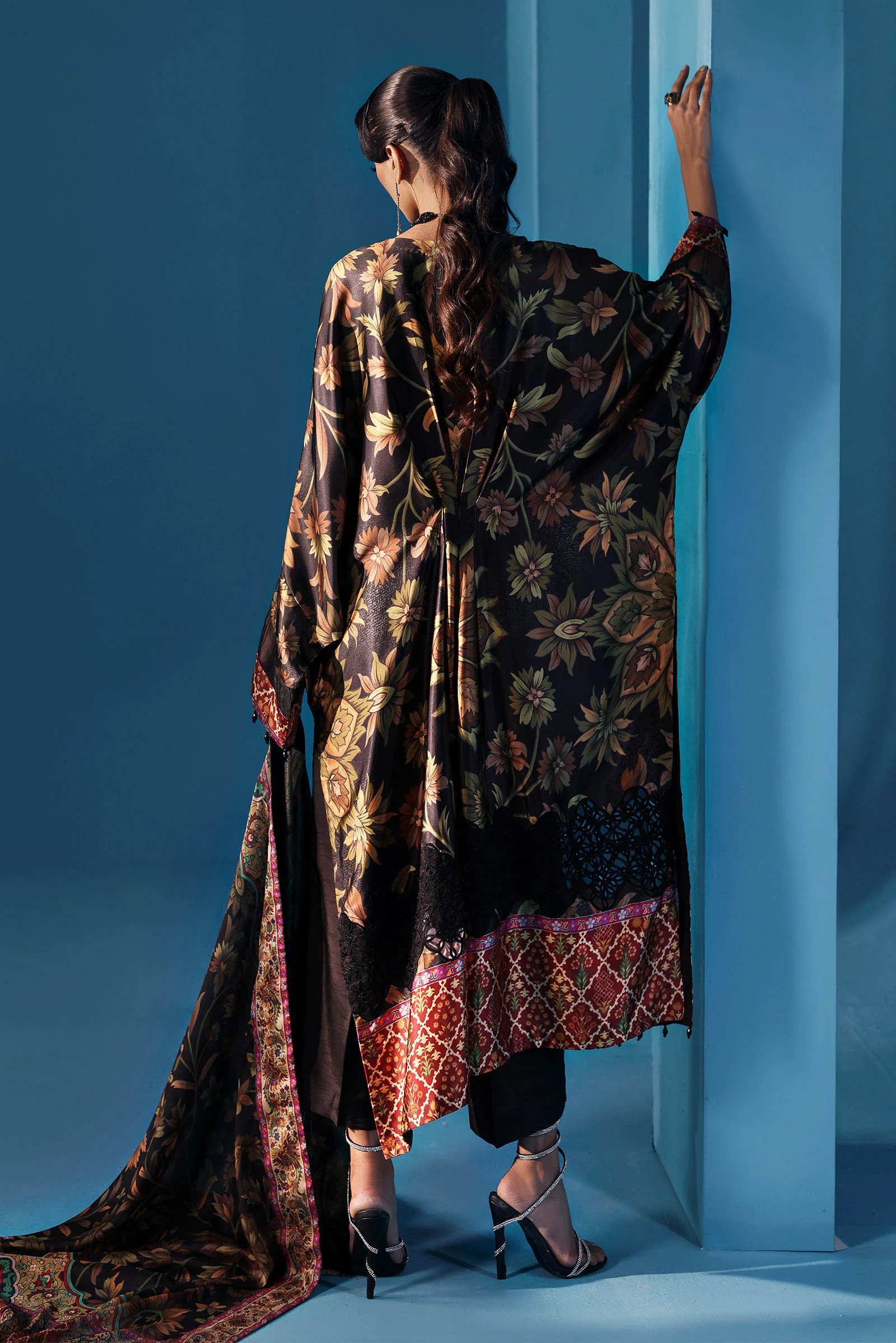 3 Piece Embroidered Satin Silk Suit - Image 7