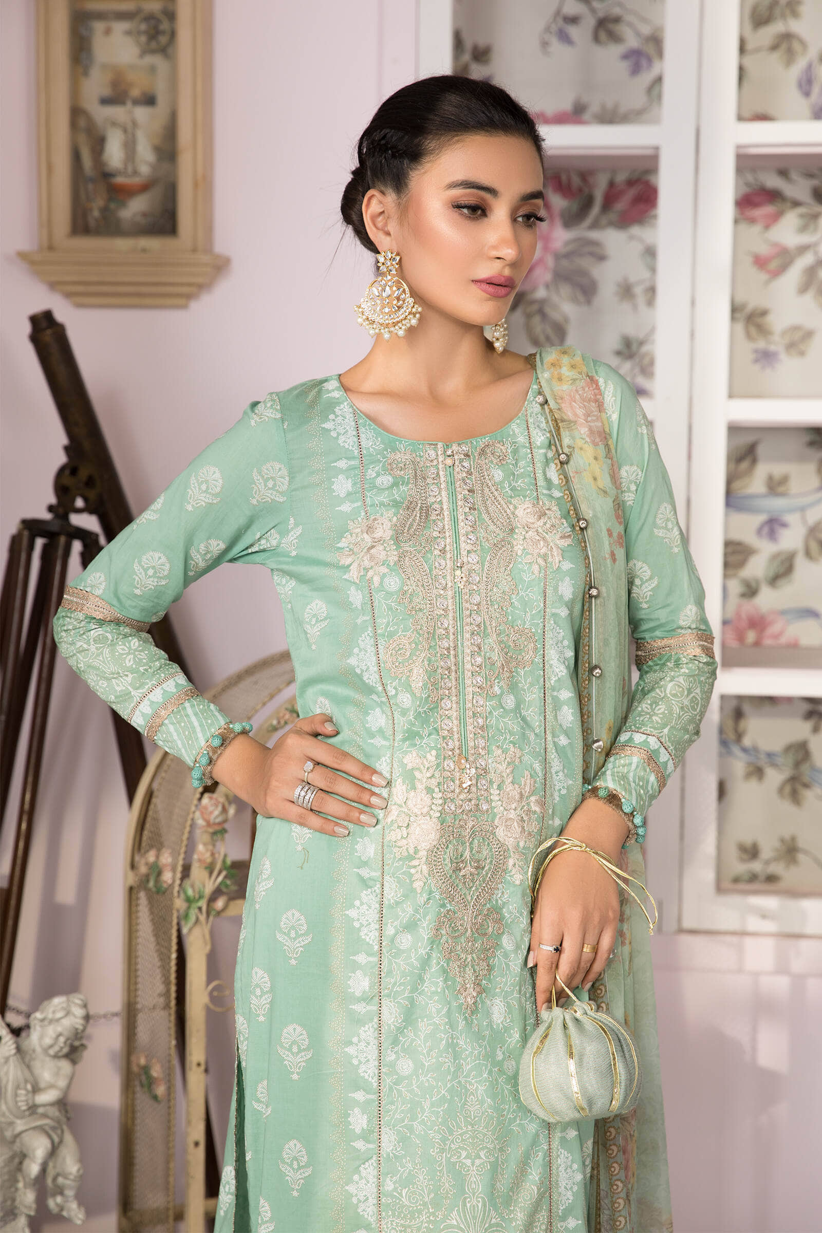 Unstitched Fabrics/M.Prints MPT-1103-B - Image 2