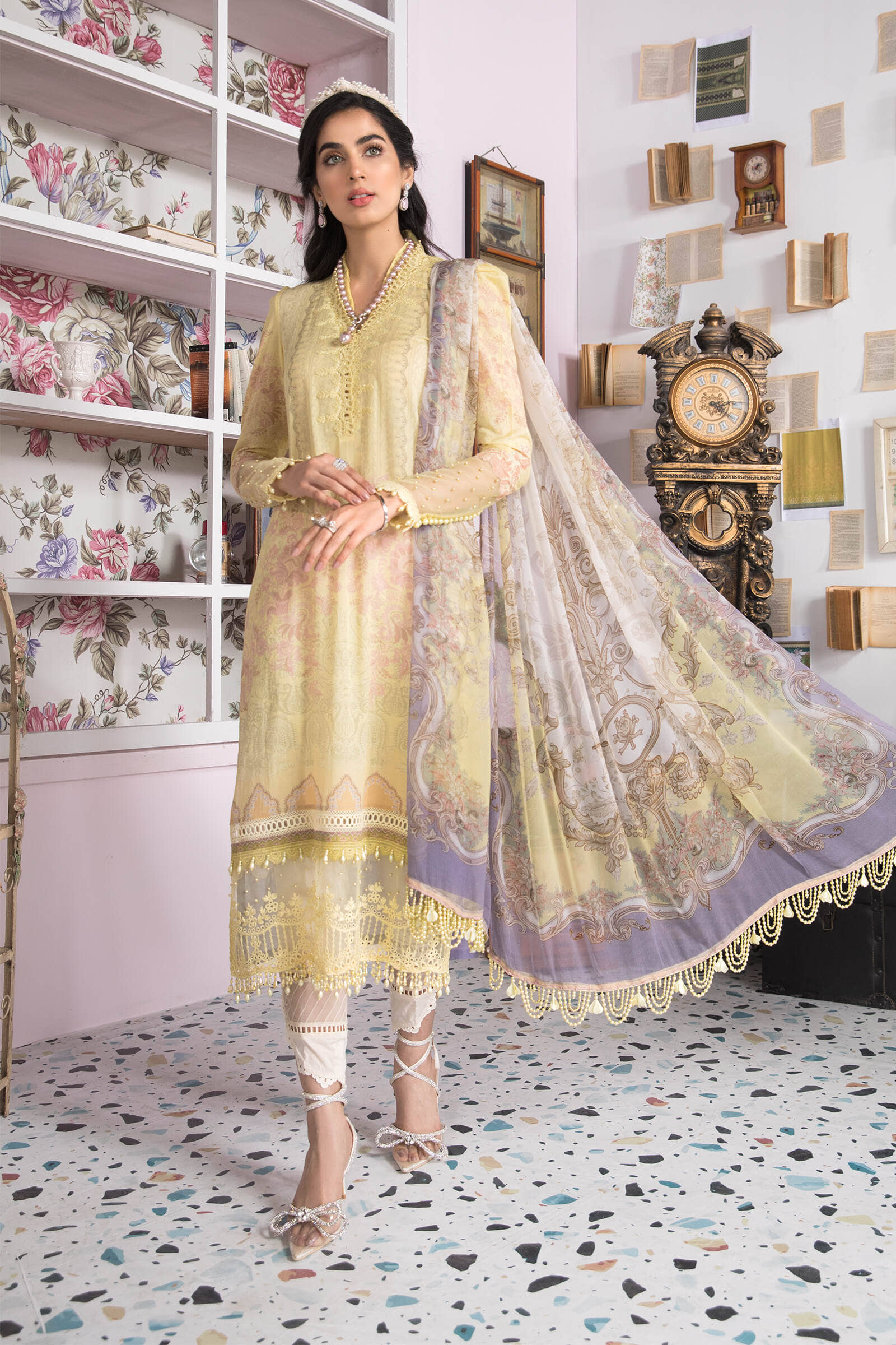 Unstitched Fabrics/M.Prints MPT-1108-A - Image 2