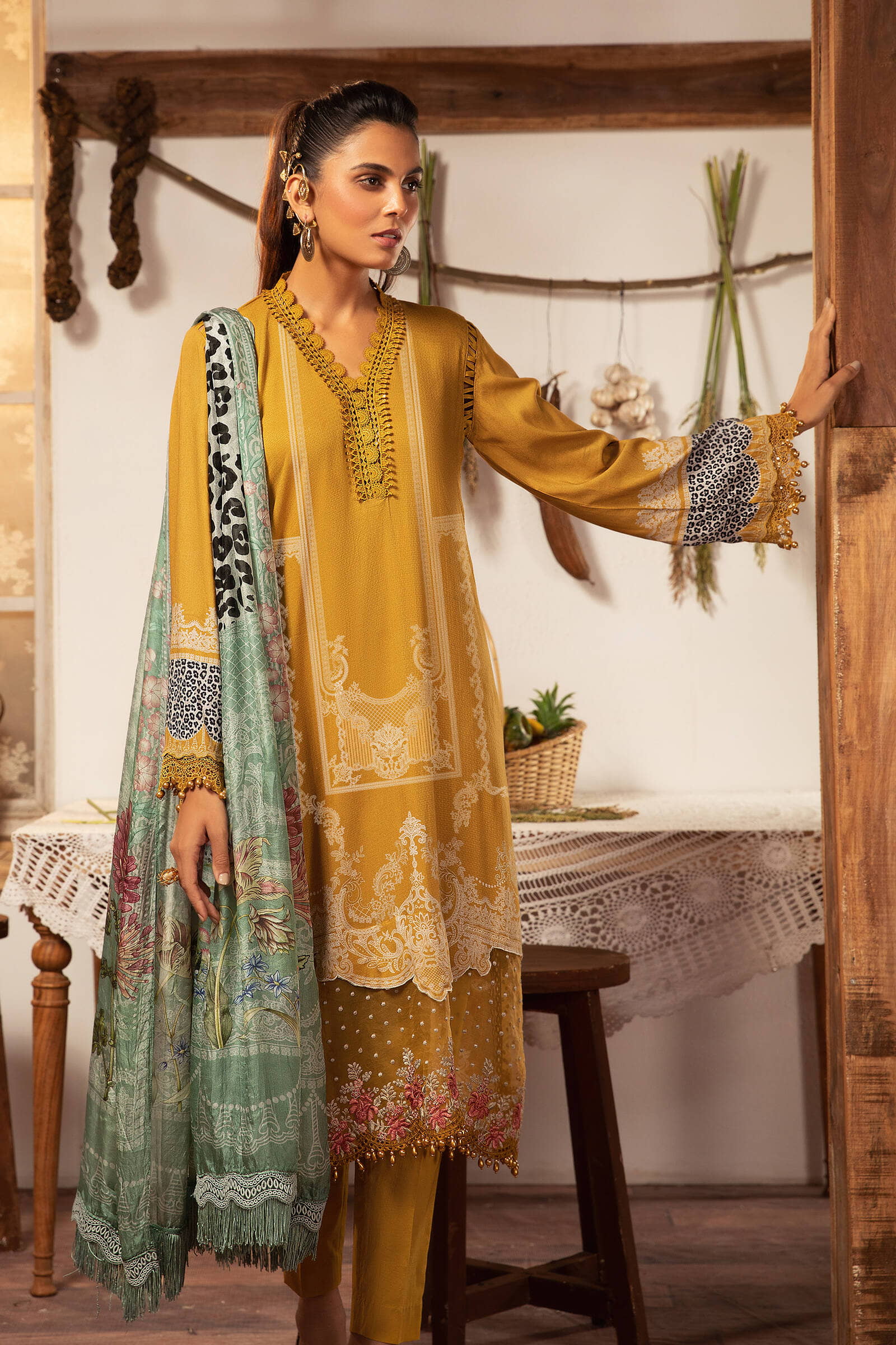 Unstitched Fabrics/M.Prints MPT-1203-A - Image 3