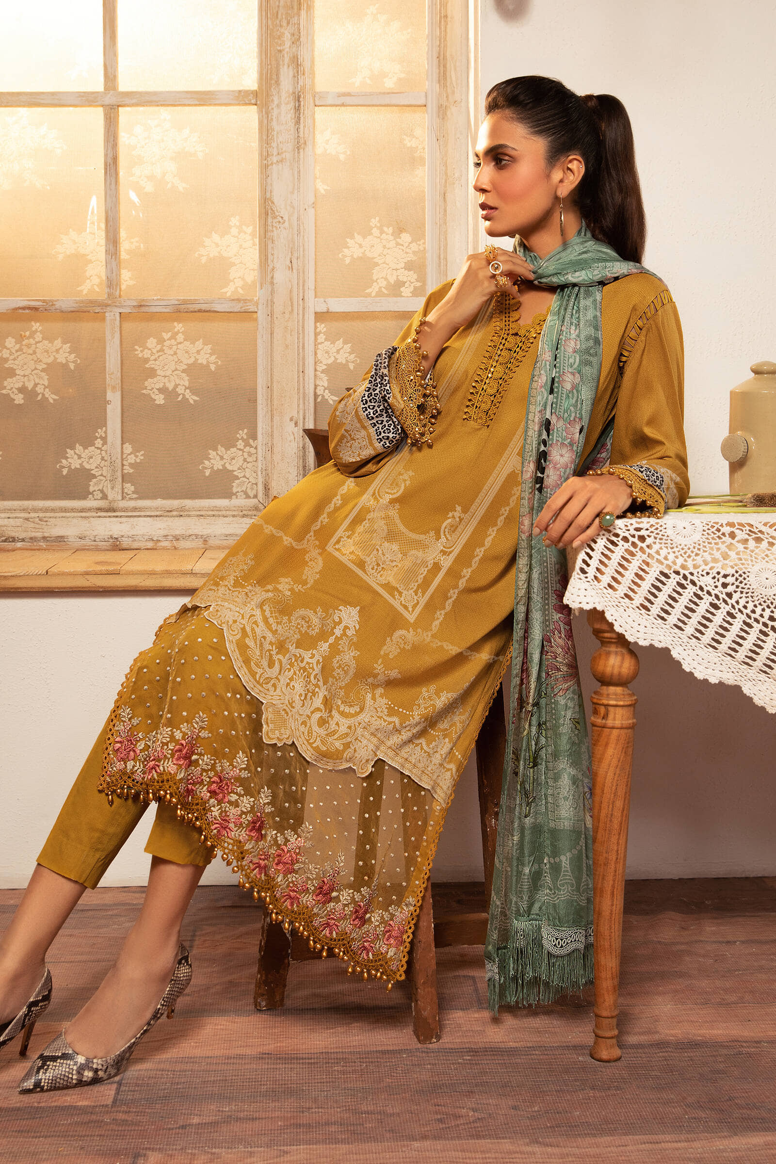 Unstitched Fabrics/M.Prints MPT-1203-A - Image 4